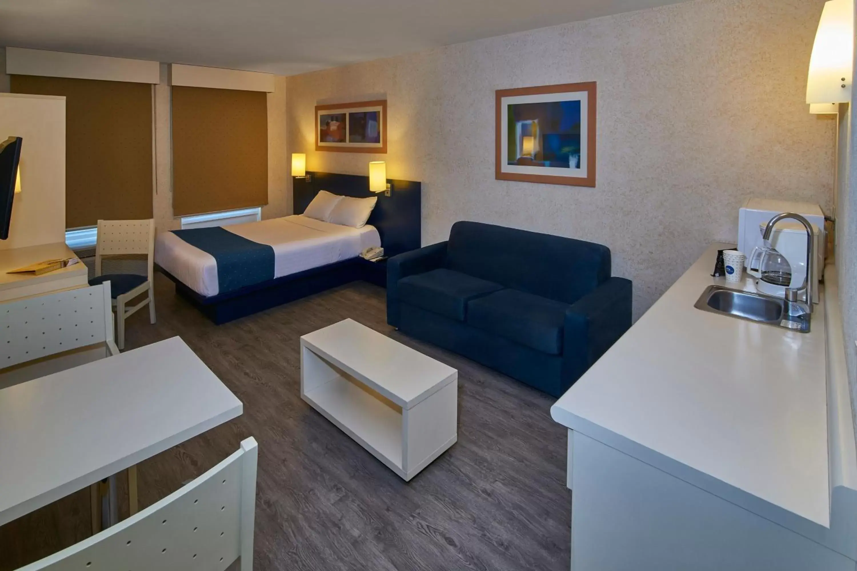 Photo of the whole room in City Express by Marriott Puebla Angelopolis
