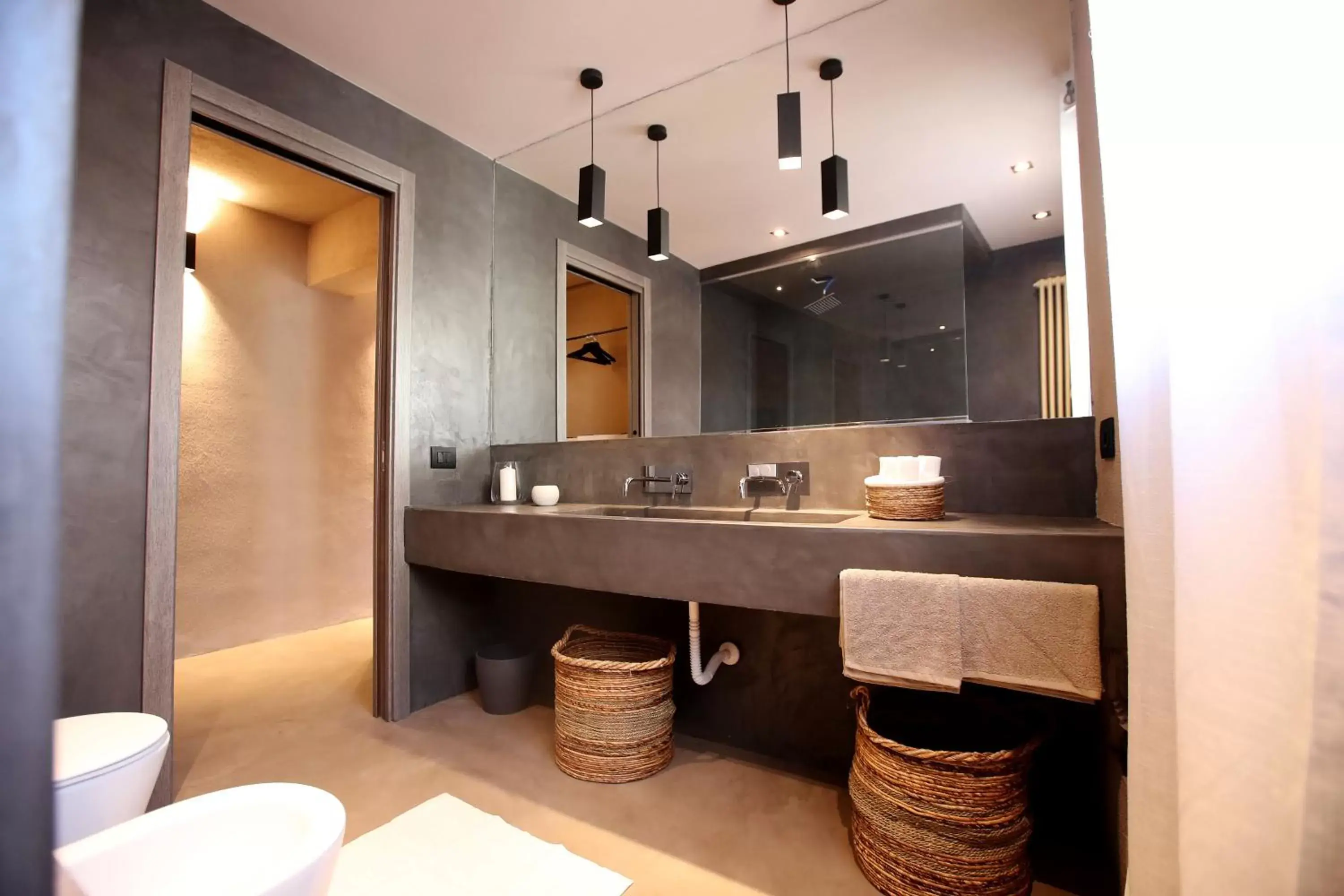 Bathroom in Casa Nostra Luxury Suites