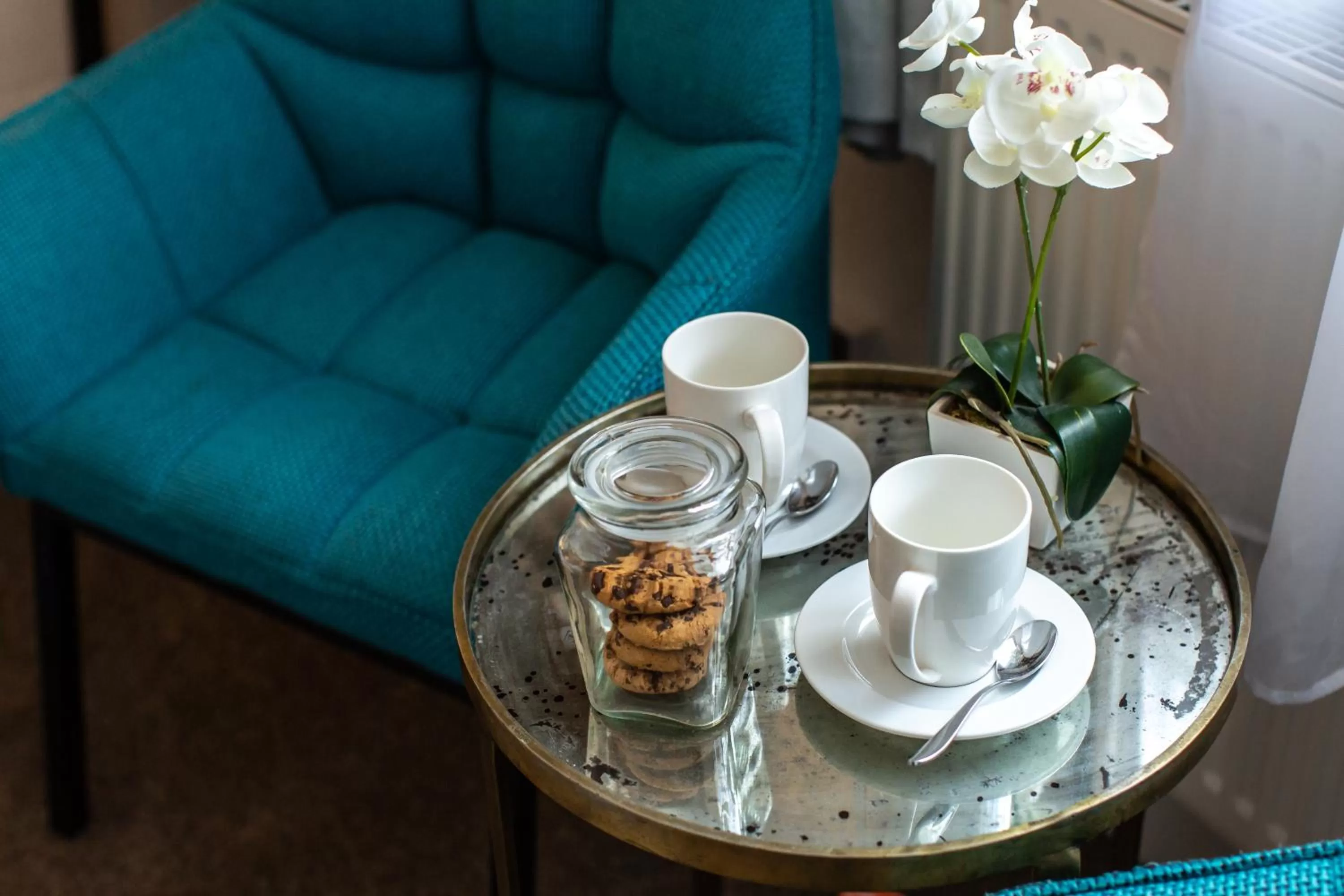 Coffee/tea facilities in Lyme Townhouse