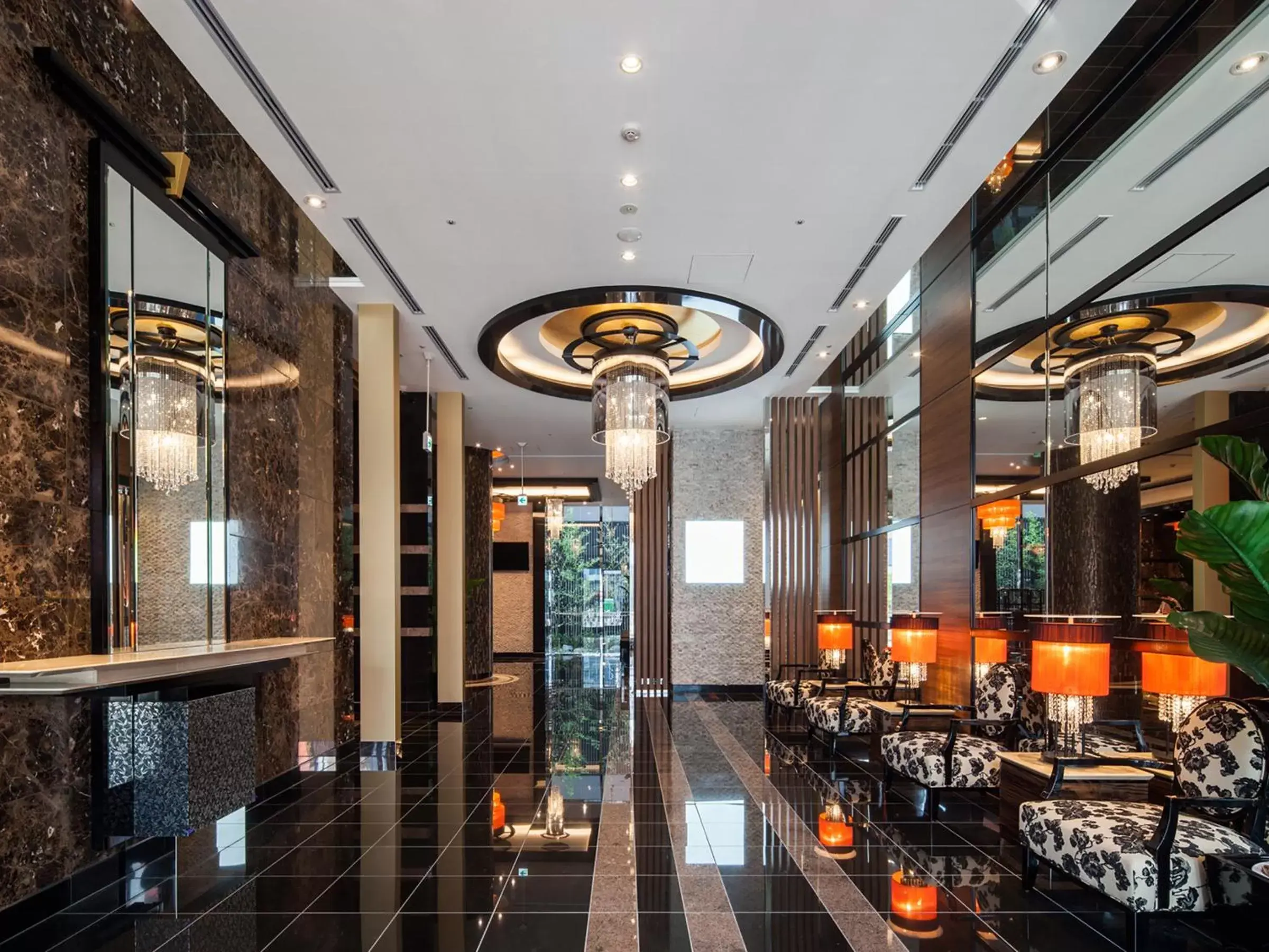 Lobby or reception, Restaurant/Places to Eat in APA Hotel Sugamo Ekimae