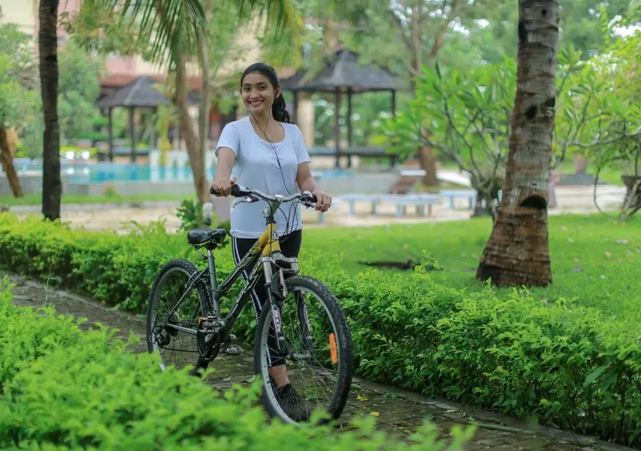 Cycling, Biking in The Jayakarta Suites Komodo Flores