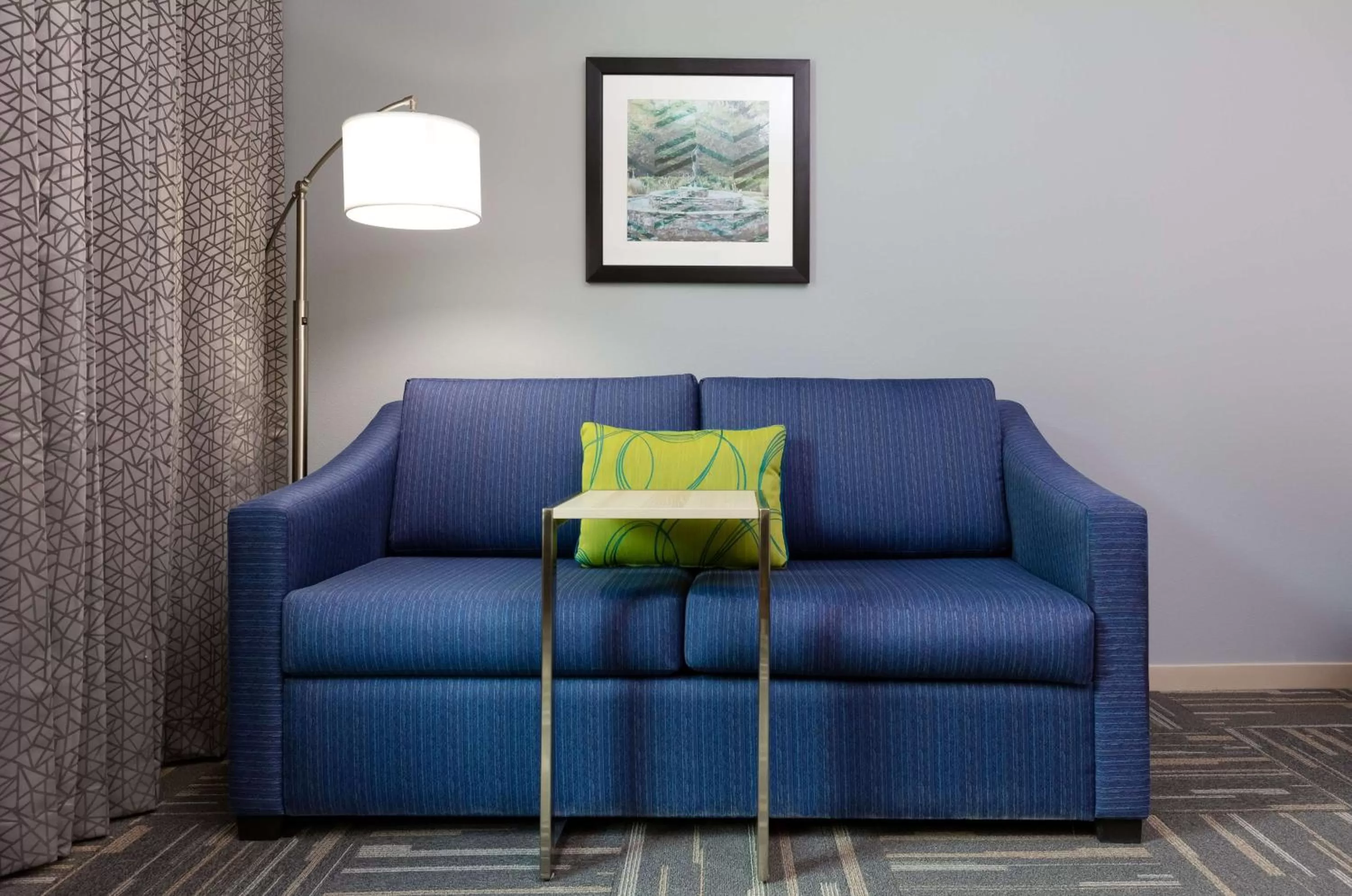 Living room in Hampton Inn Wetumpka