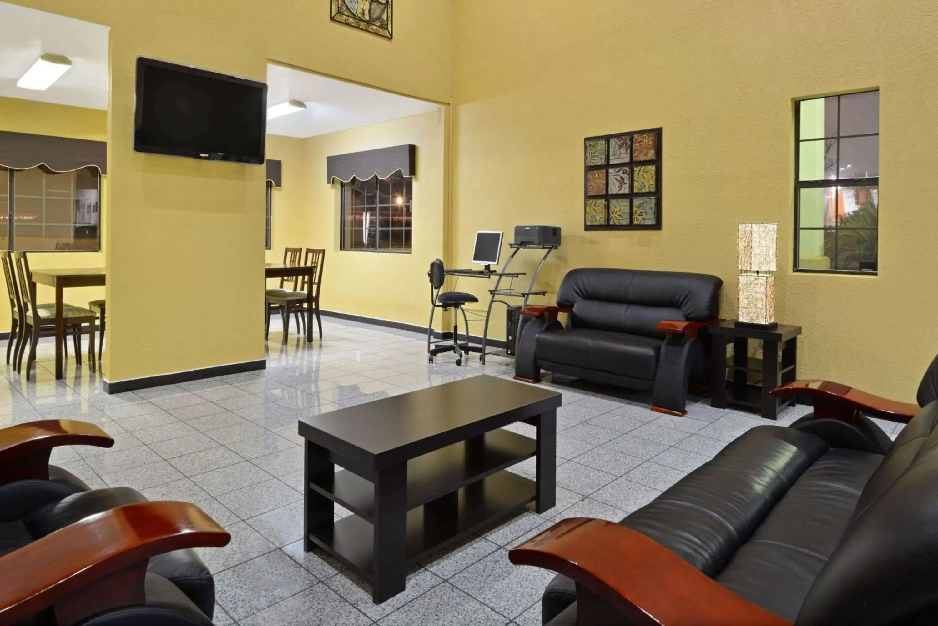 Lobby or reception, Seating Area in Super 8 by Wyndham San Antonio/Riverwalk Area
