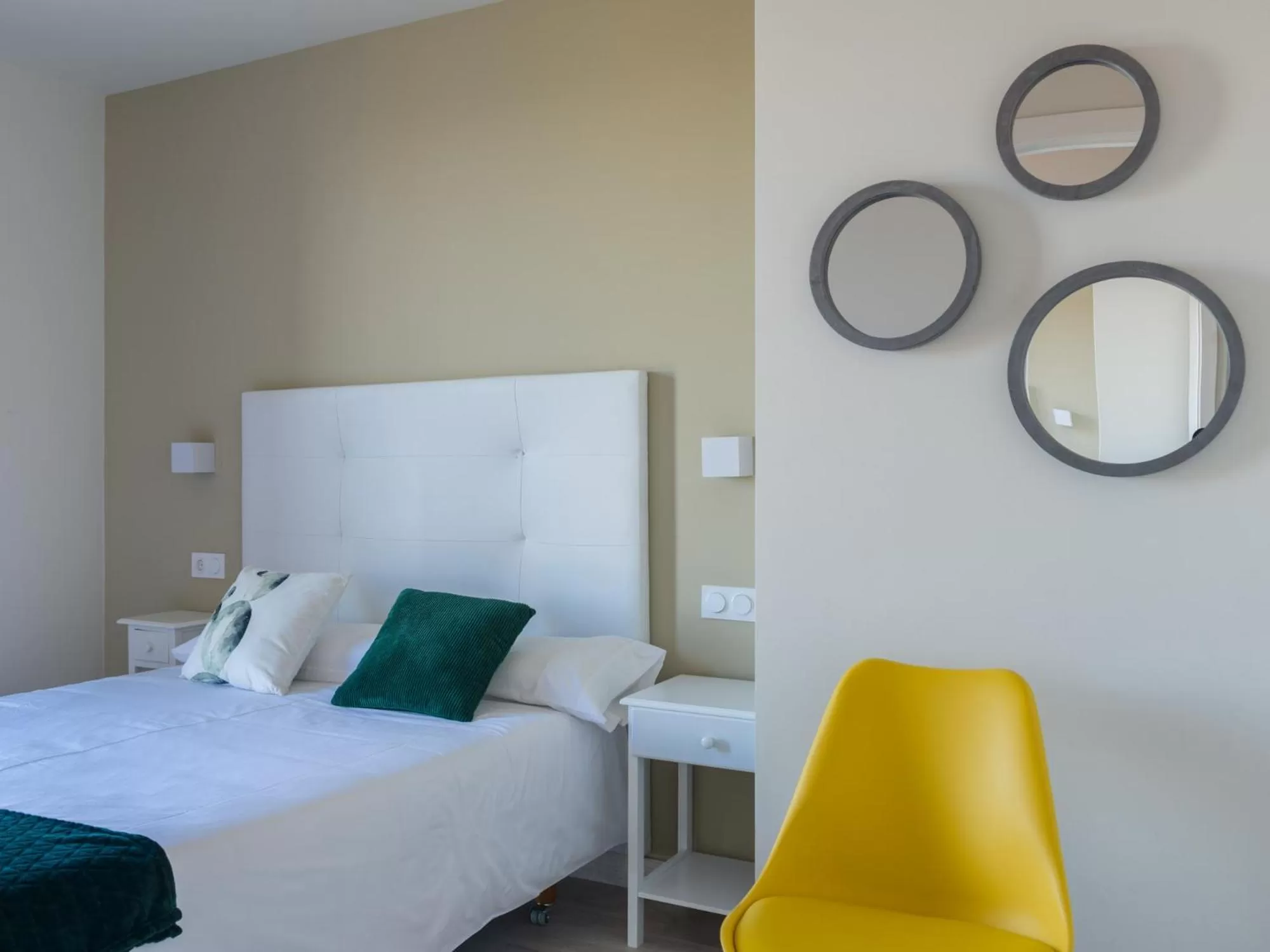 Bedroom, Bed in O balcón da ribeira