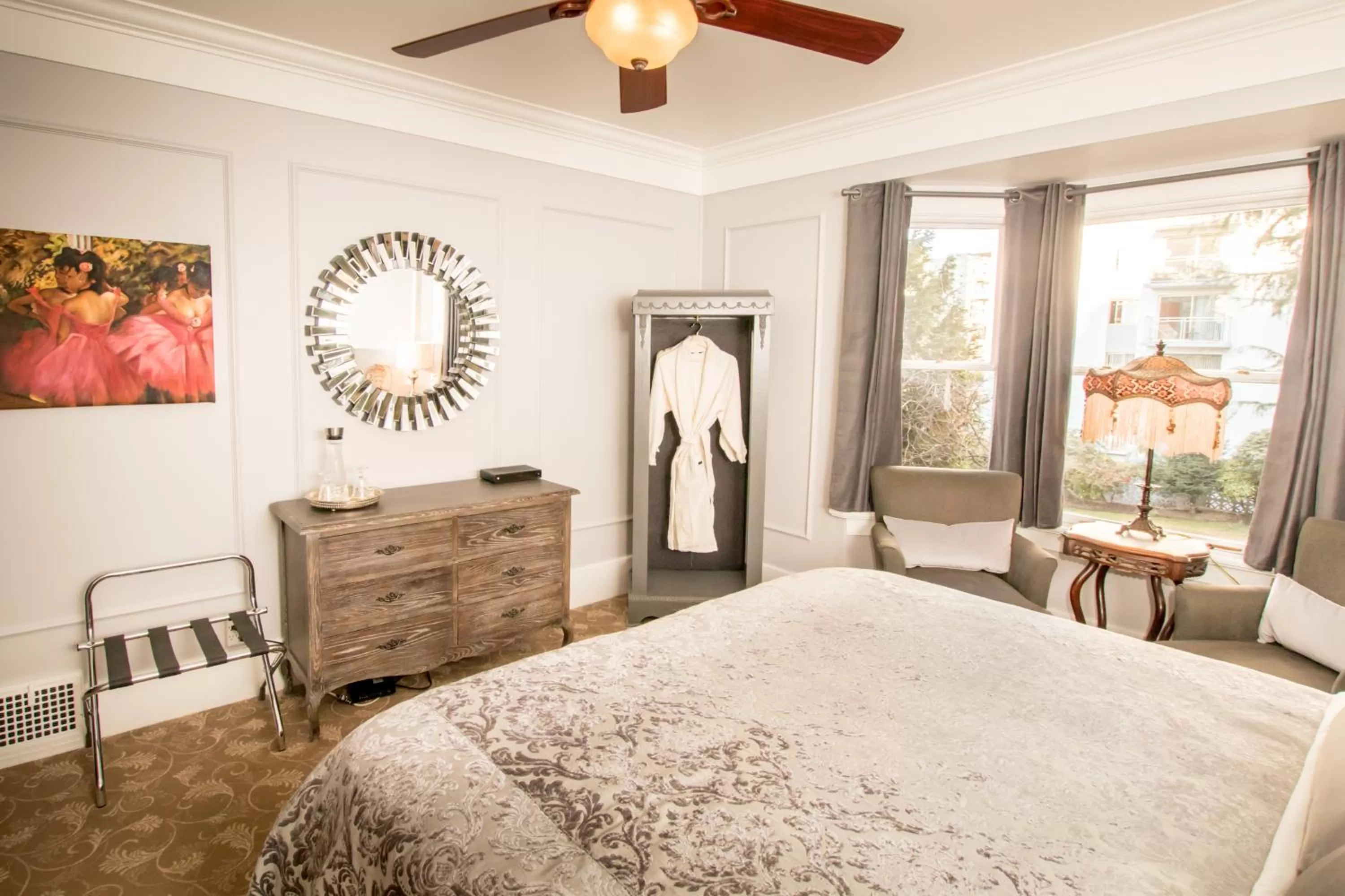 Photo of the whole room, Bed in West End Guest House