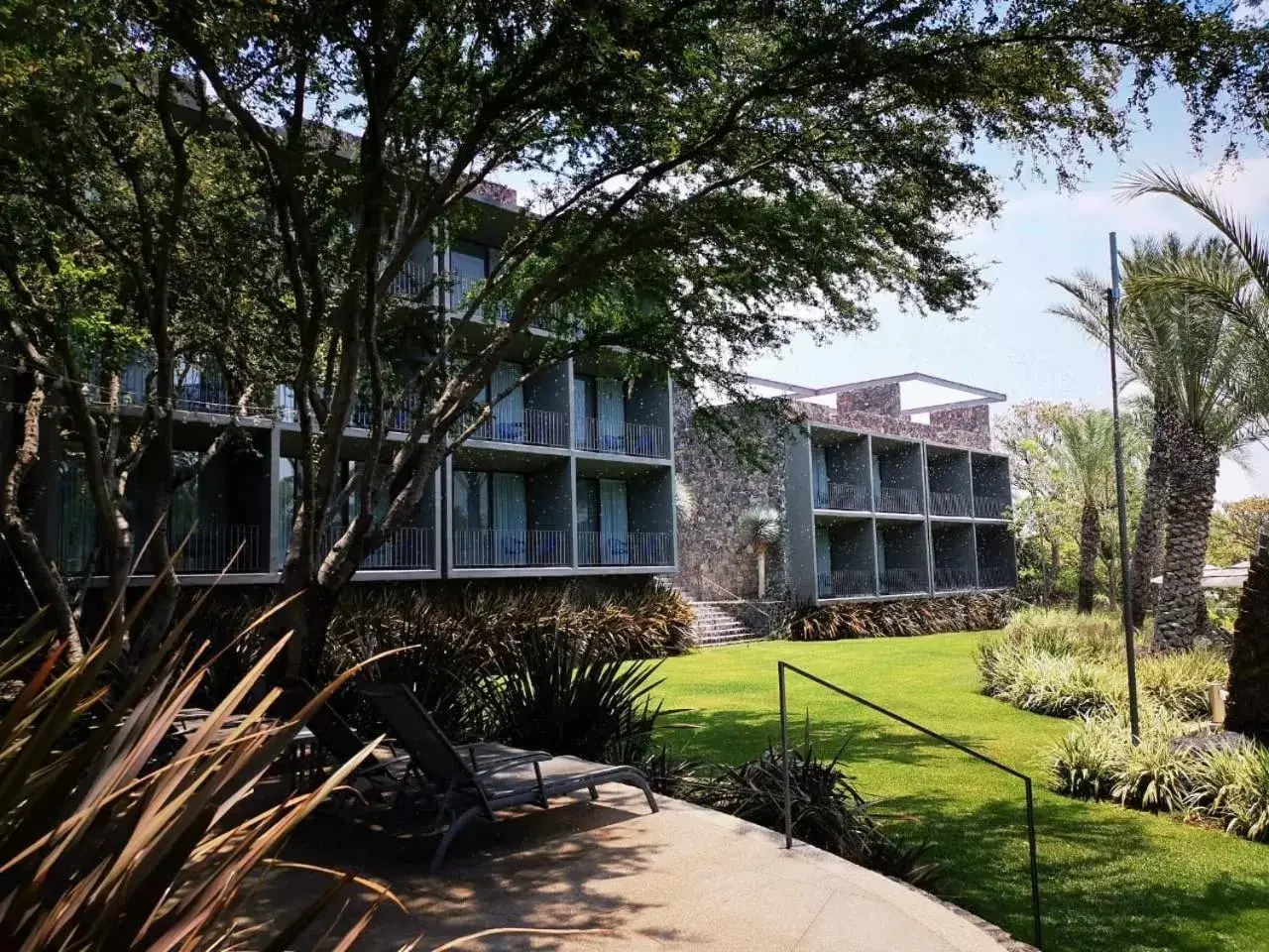 Property building in Huayacán Cuernavaca Curamoria Collection Property building in Huayacán Cuernavaca Curamoria Collection