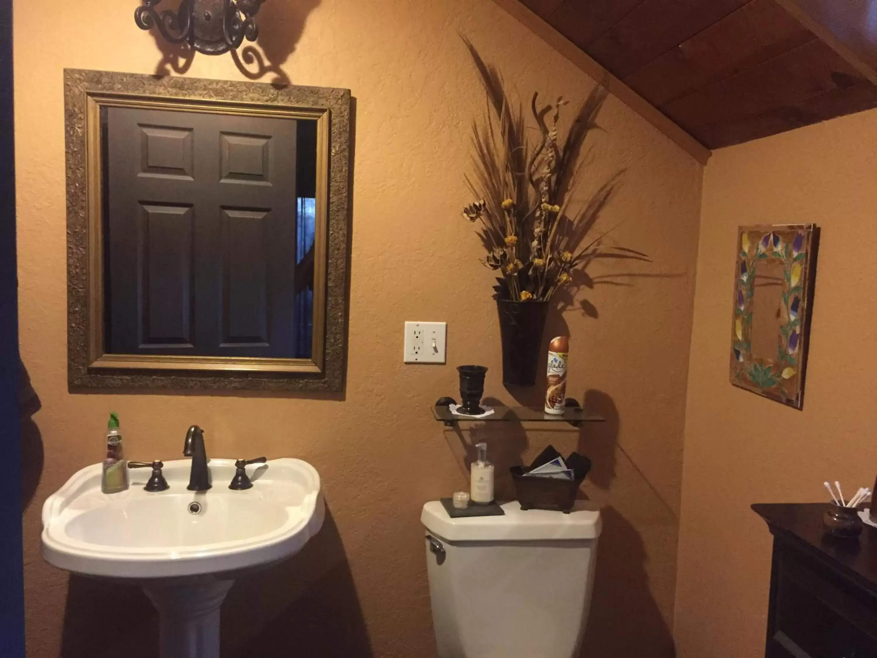 Bathroom in The Whitmore Inn