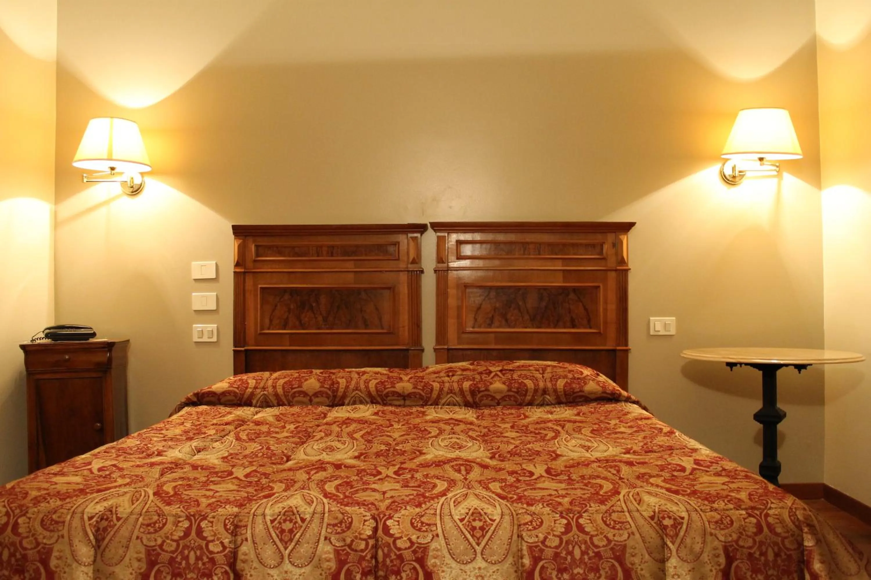 Bedroom, Bed in Villa Belvedere 1849