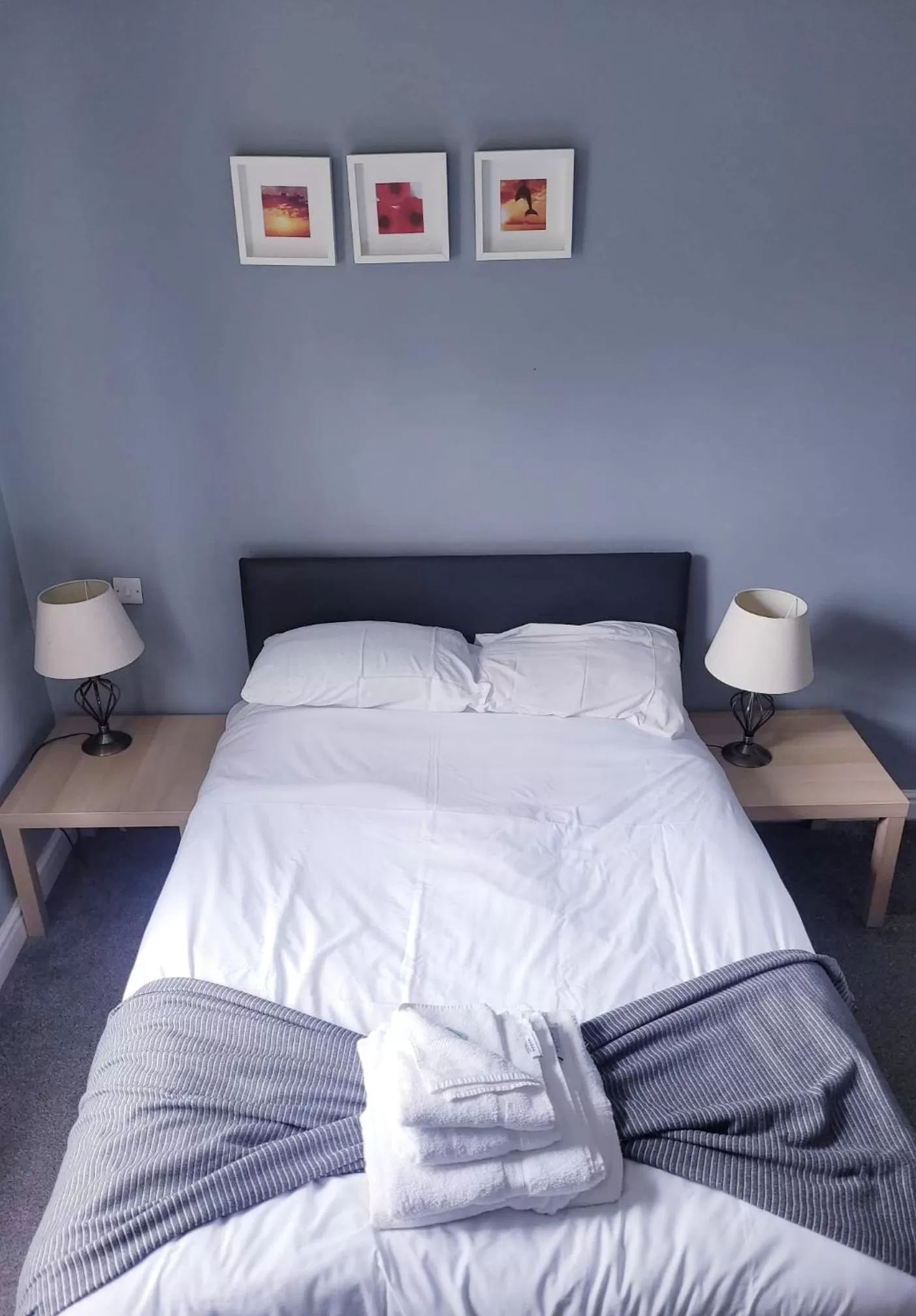 Bedroom, Bed in The Grey Horse