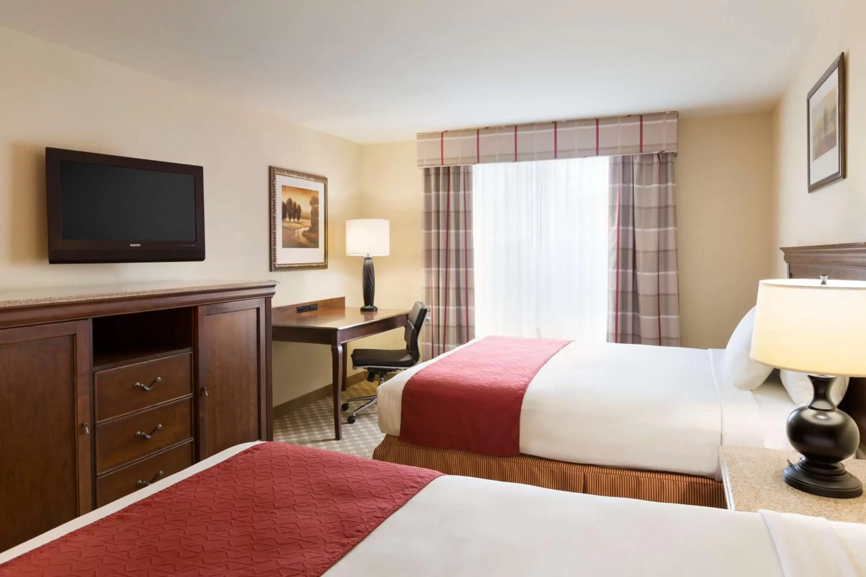 Photo of the whole room, Bed in Country Inn & Suites by Radisson, Myrtle Beach, SC