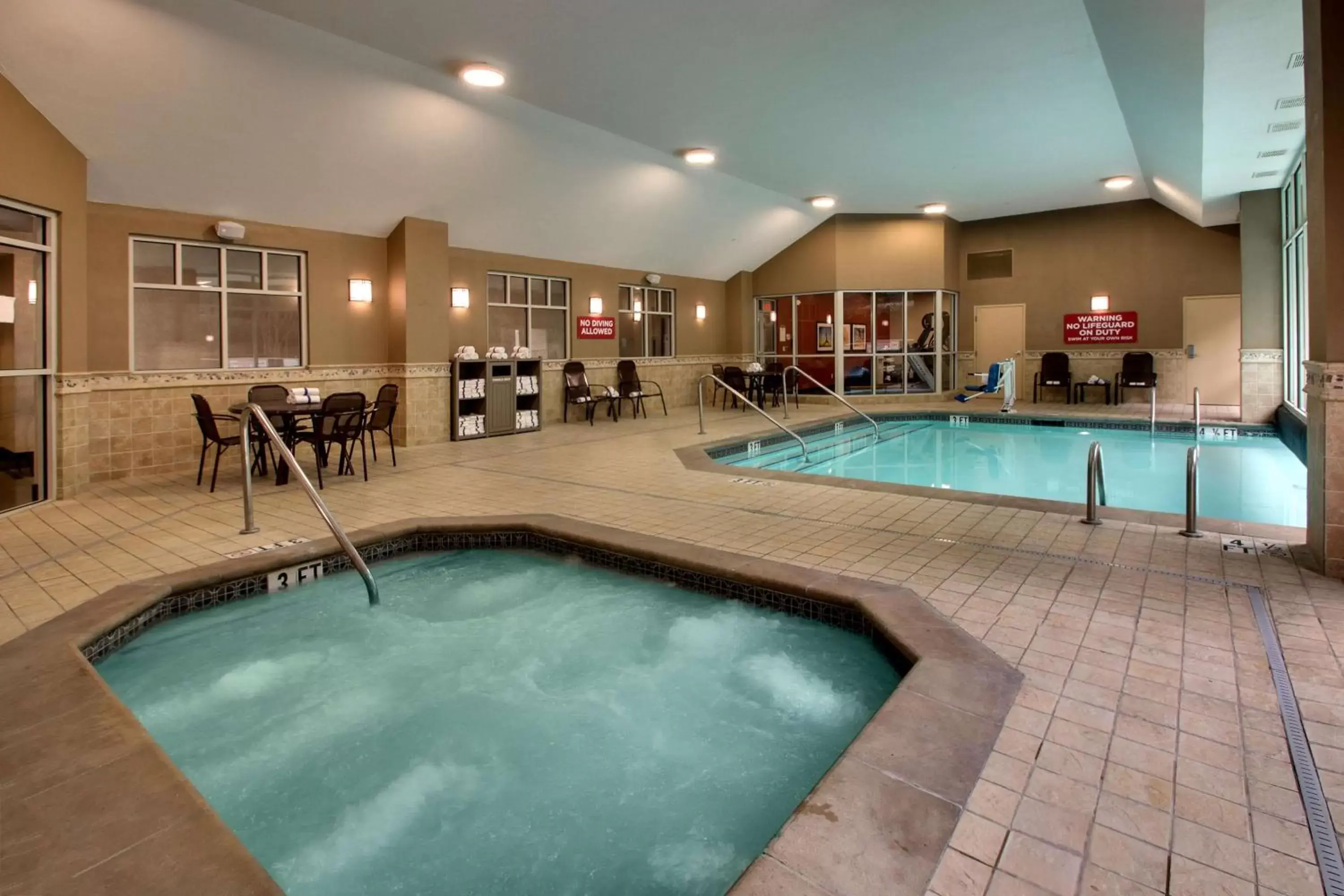 Pool view, Swimming Pool in Drury Inn & Suites Charlotte Northlake