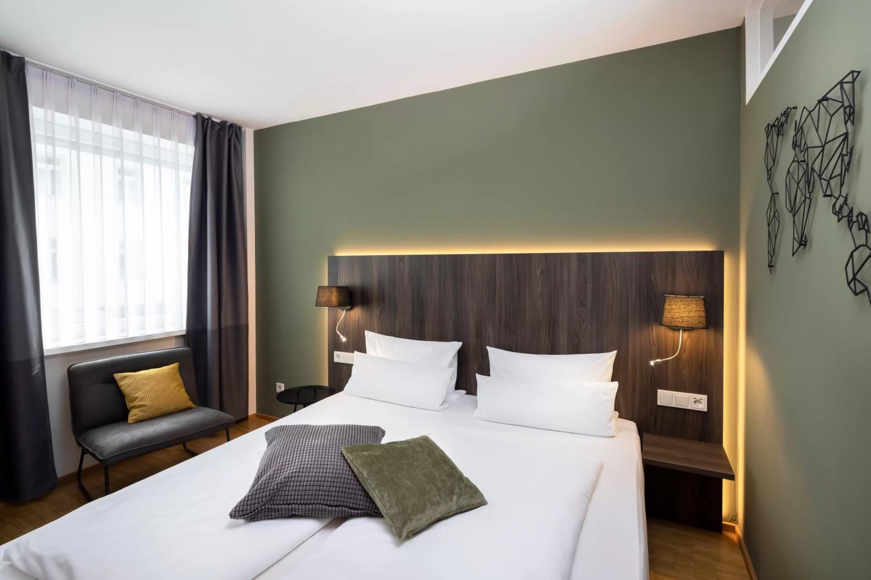 Photo of the whole room, Bed in zeitwohnhaus SUITE-HOTEL & SERVICED APARTMENTS