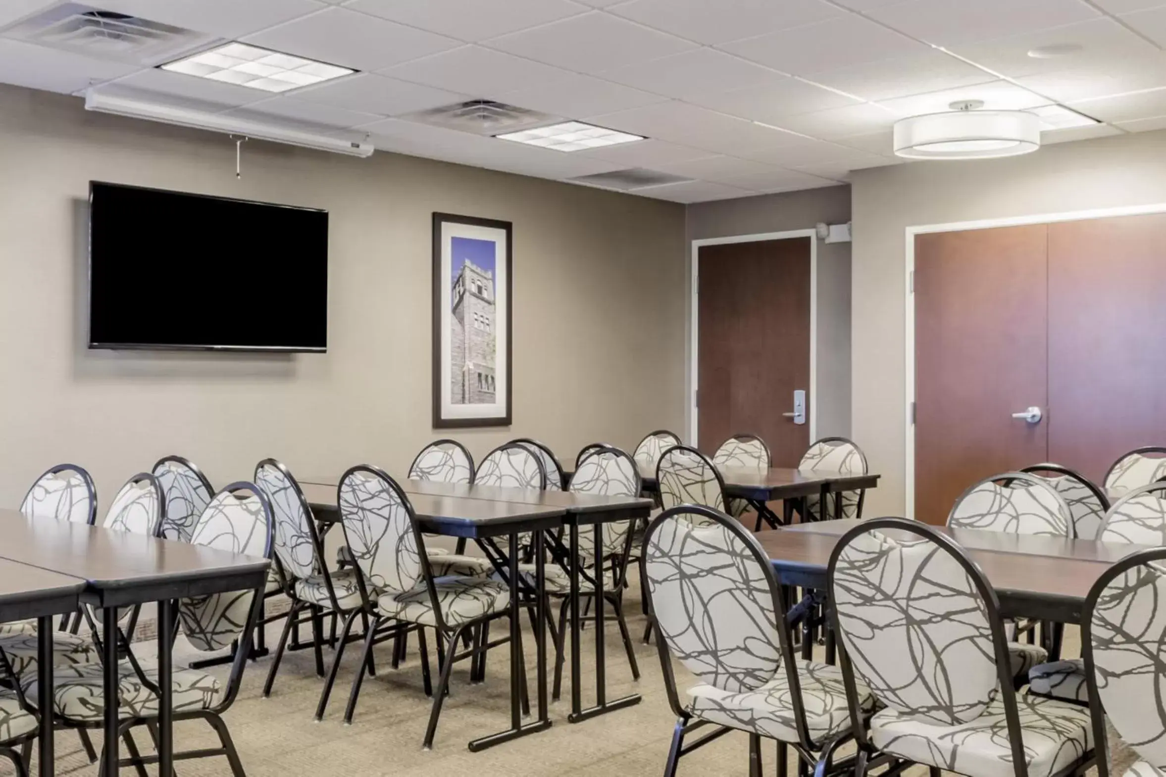 Meeting/conference room, Restaurant/Places to Eat in Comfort Inn & Suites Avera Southwest