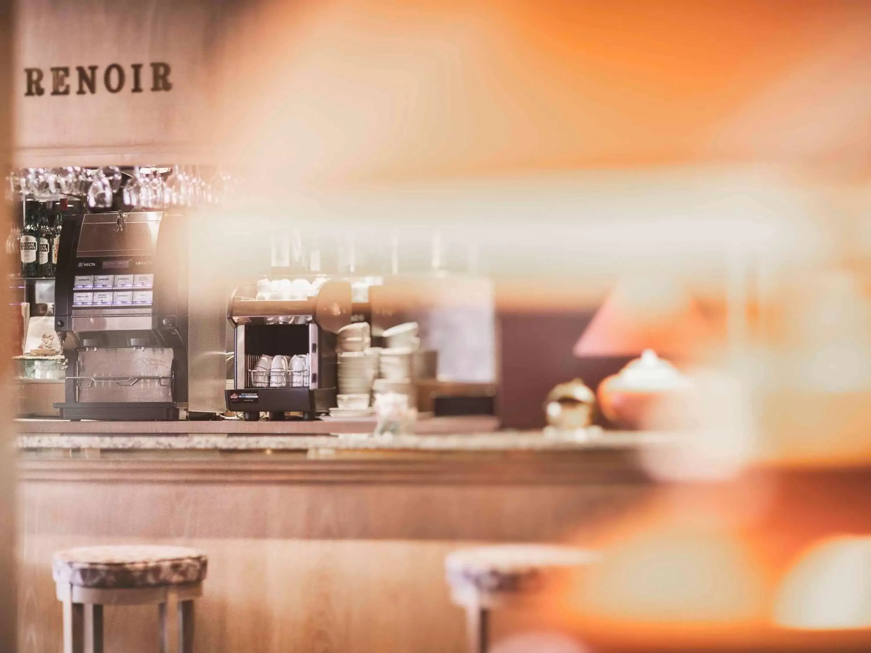 Lounge or bar in Mercure Limoges Centre Lounge or bar in Mercure Limoges Centre