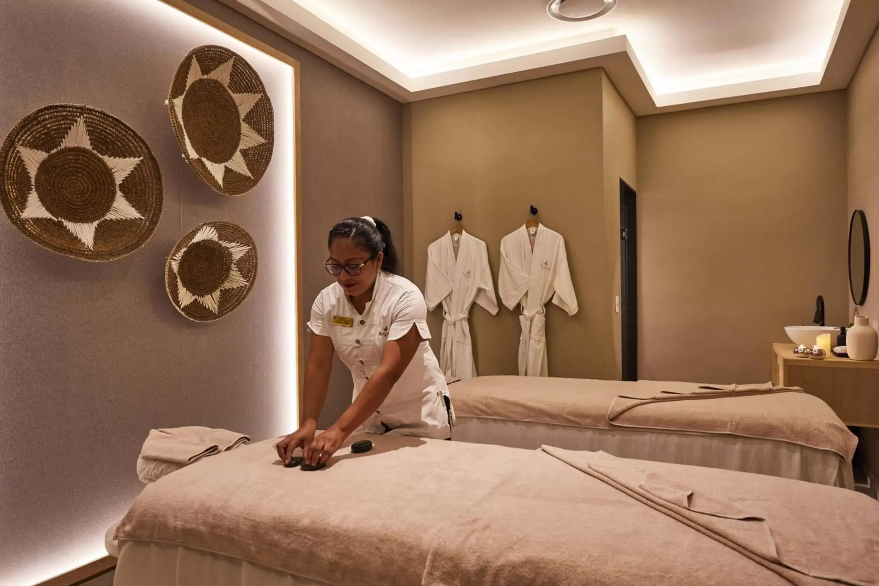 Massage, Staff in Riu Palace Riviera Maya - All Inclusive