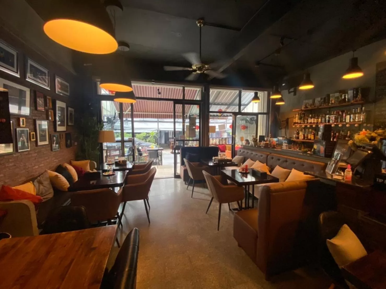 The Urban Age DeLuxe