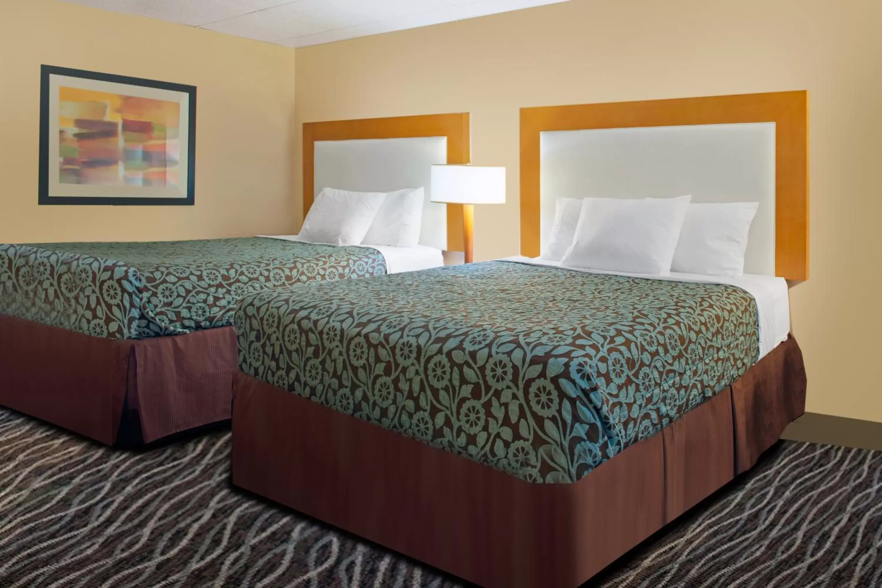 Bedroom, Bed in Days Inn by Wyndham Yakima