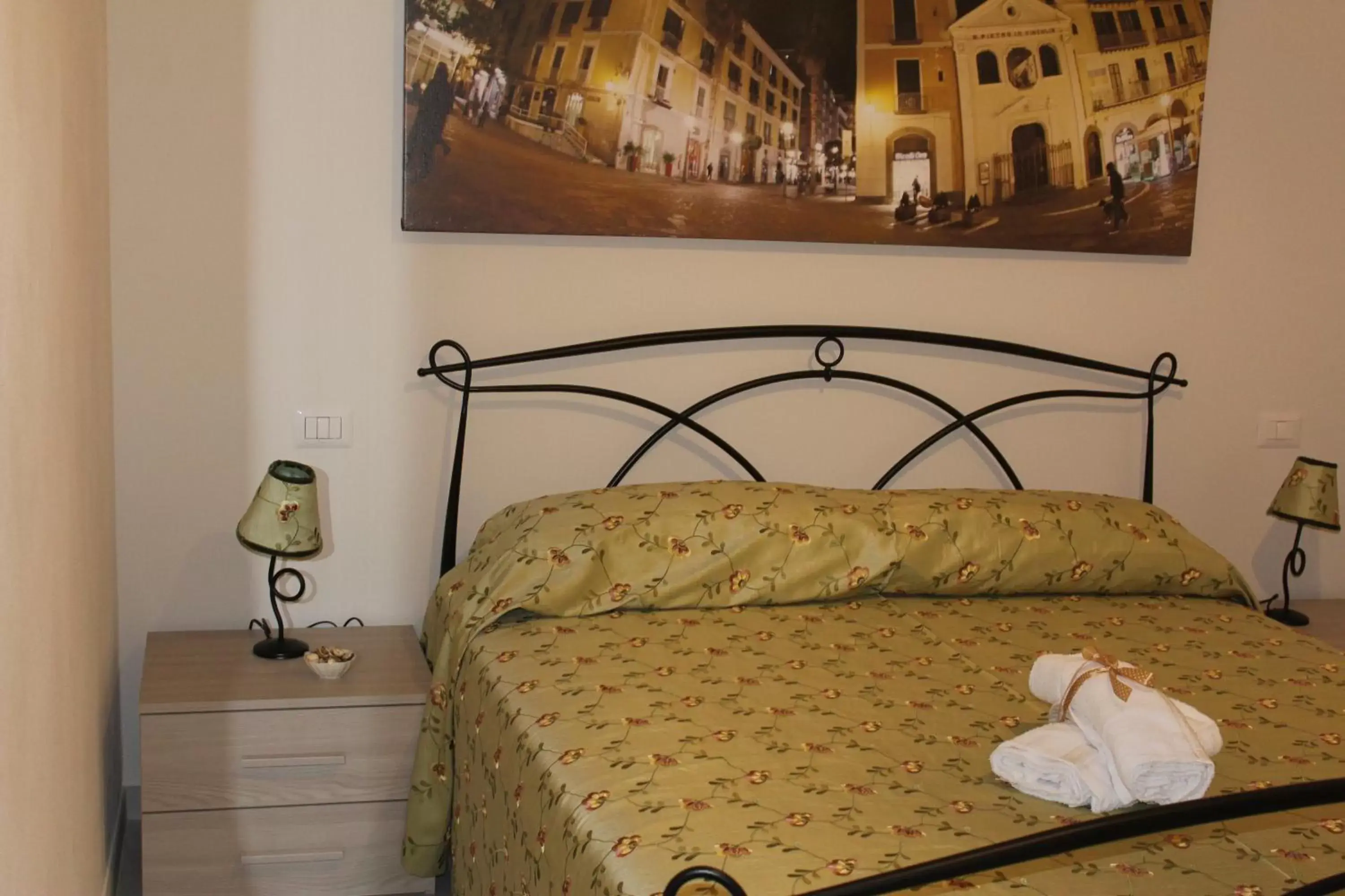 Bedroom, Bed in Tuttoincentro