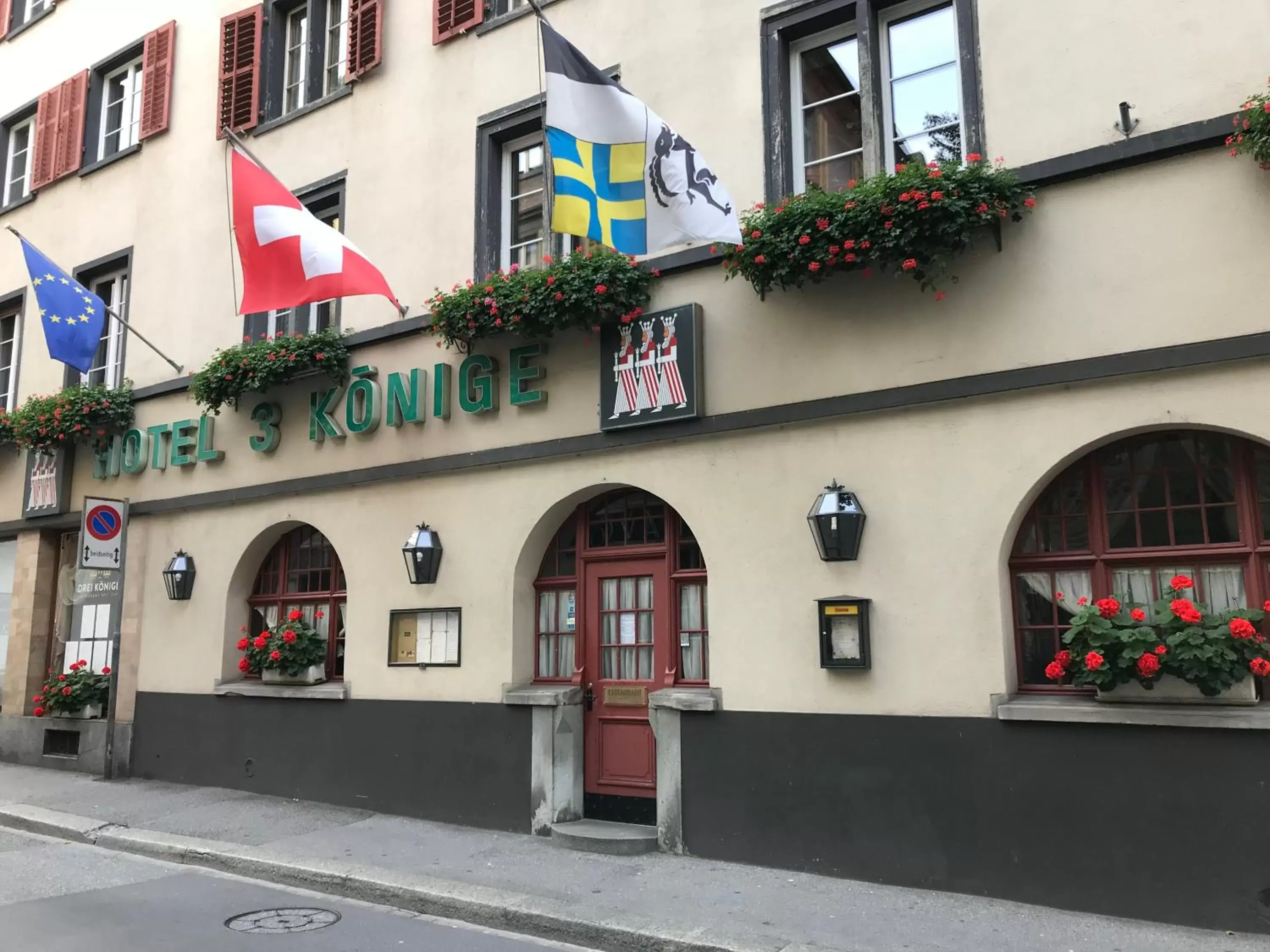 Facade/entrance, Property Building in Hotel Drei Könige
