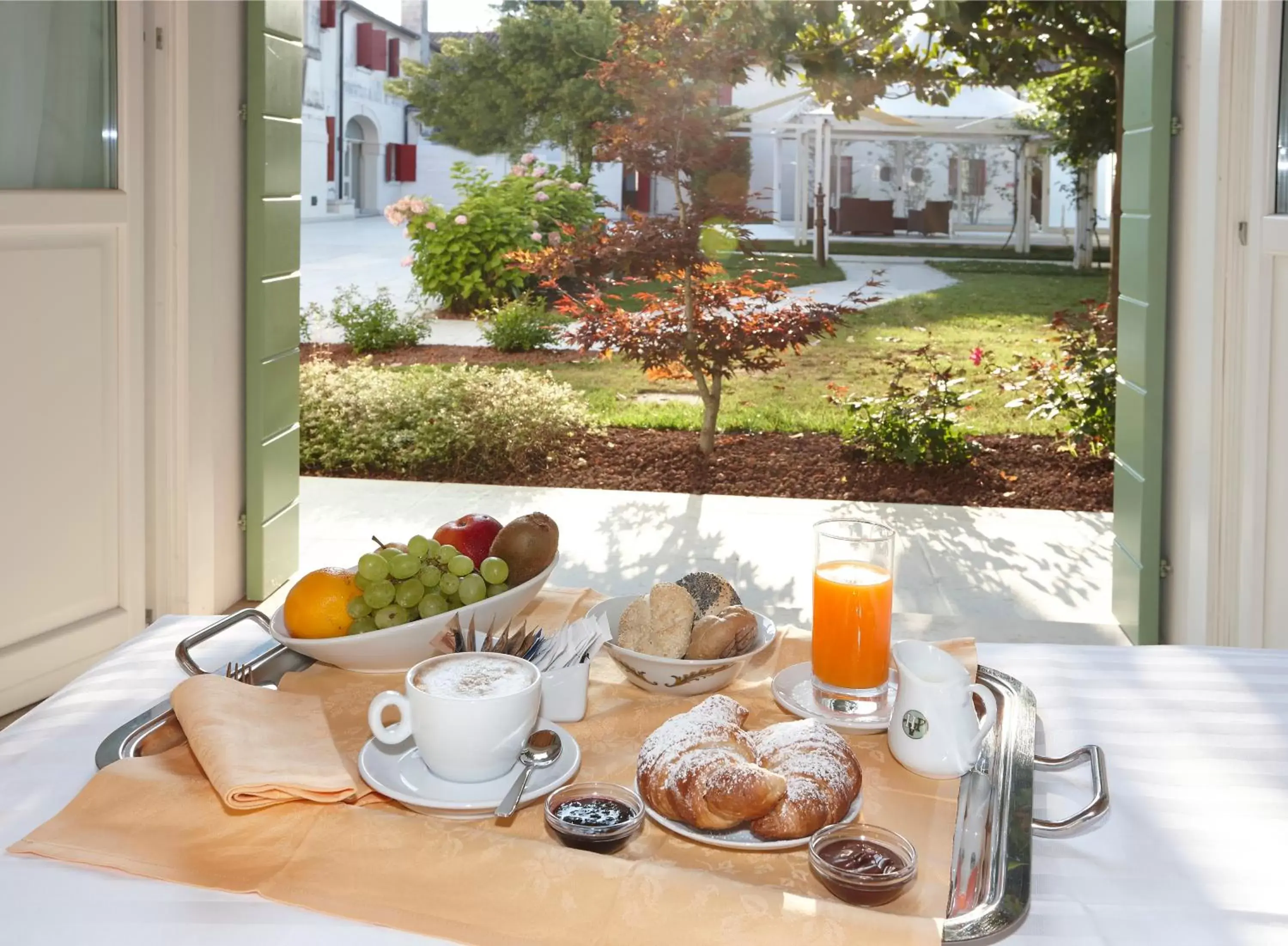 Garden view, Breakfast in Hotel Villa Patriarca