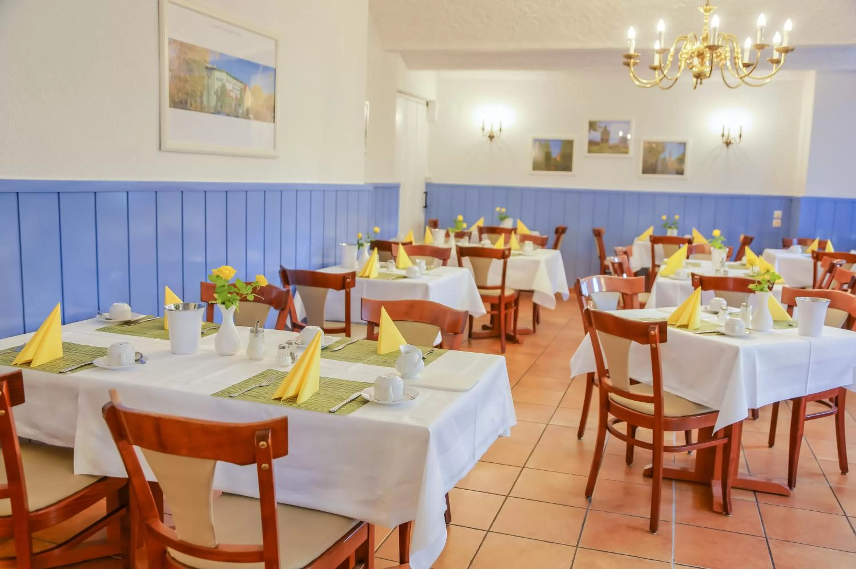 Buffet breakfast in Hotel Zur Alten Oder- Frankfurt-Oder