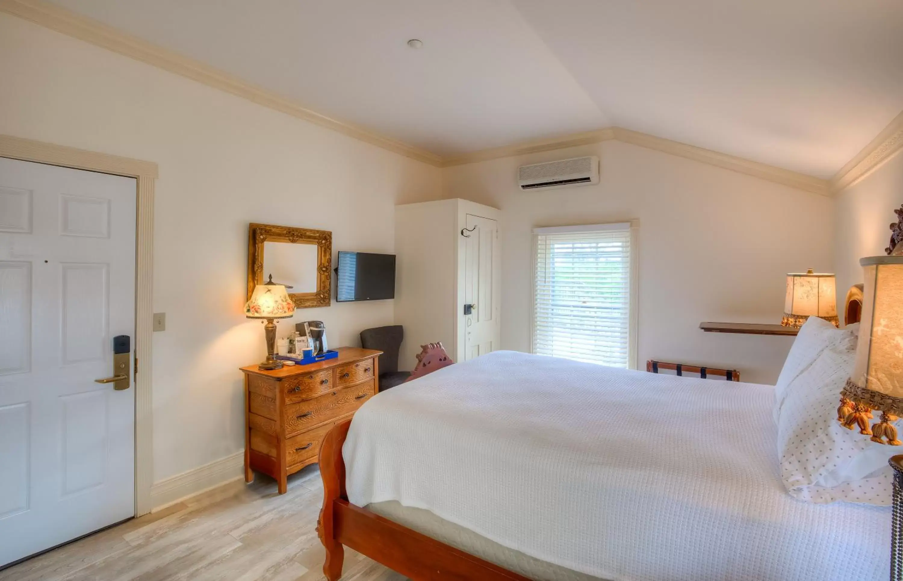 Bedroom in Elaine's Cape May Boutique Hotel