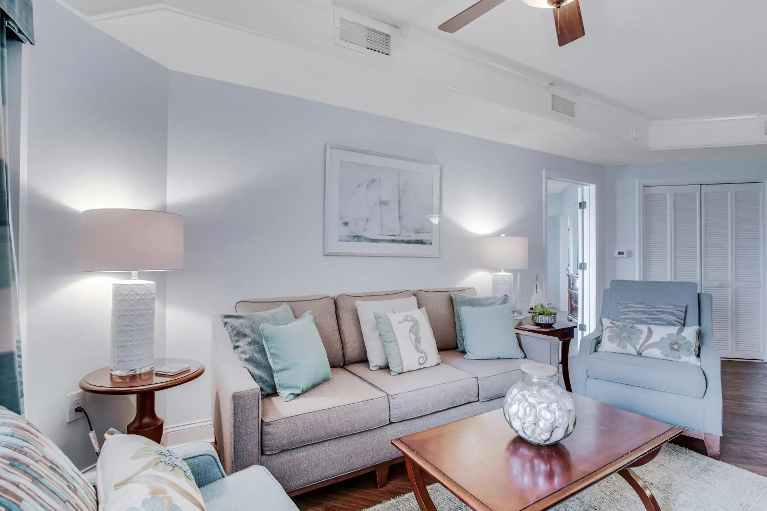 Living room, Seating Area in Anderson Ocean Club and Spa by Oceana Resorts