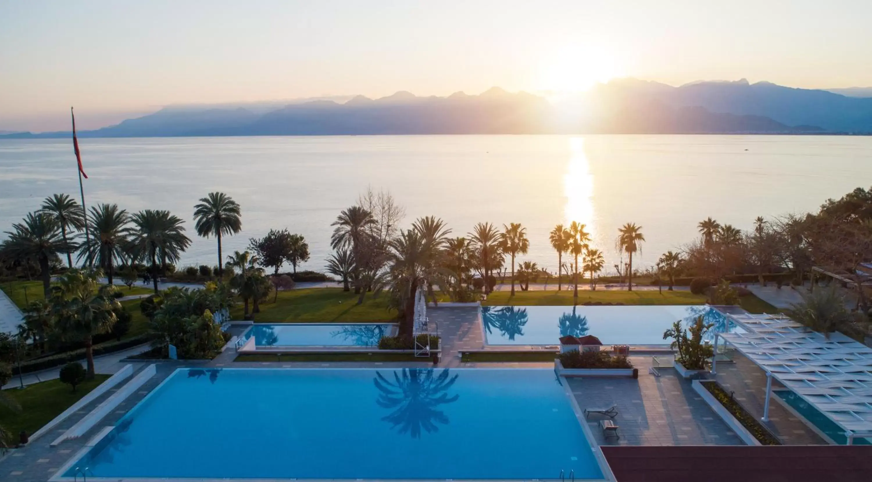 Swimming pool, Sunrise/Sunset in Akra Hotel