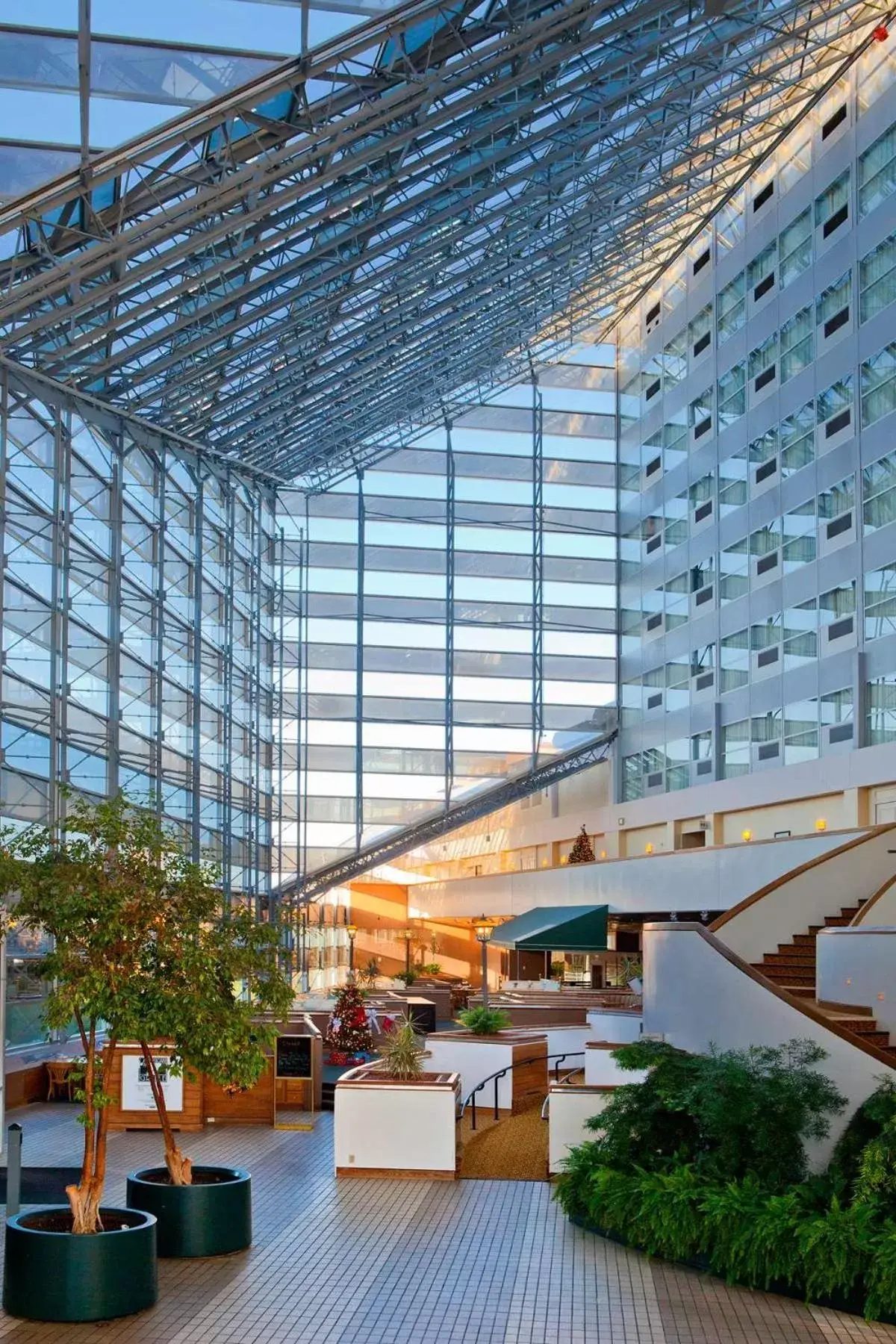 Lobby or reception, Property Building in DoubleTree by Hilton Hotel South Bend