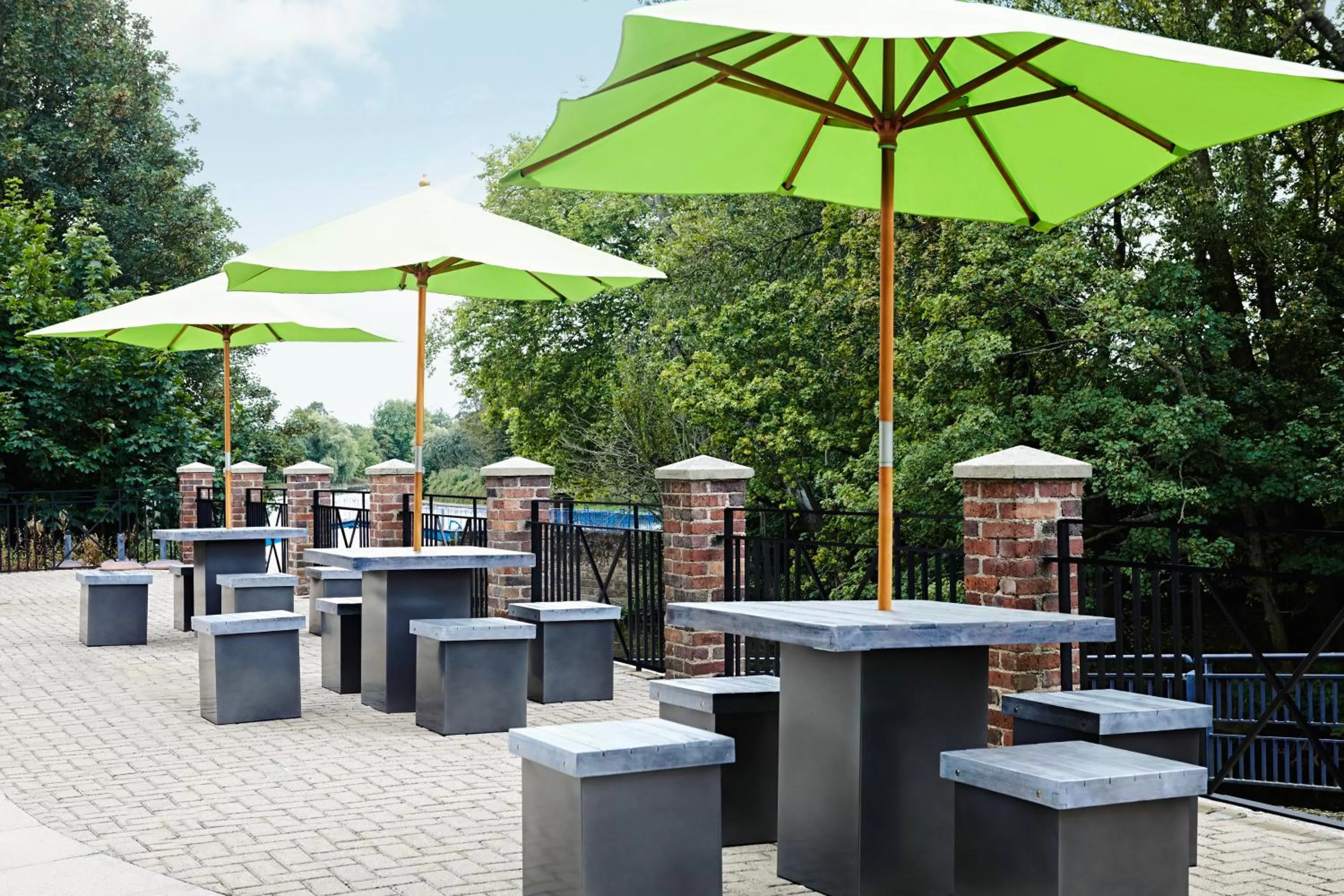 Patio in Novotel York Centre