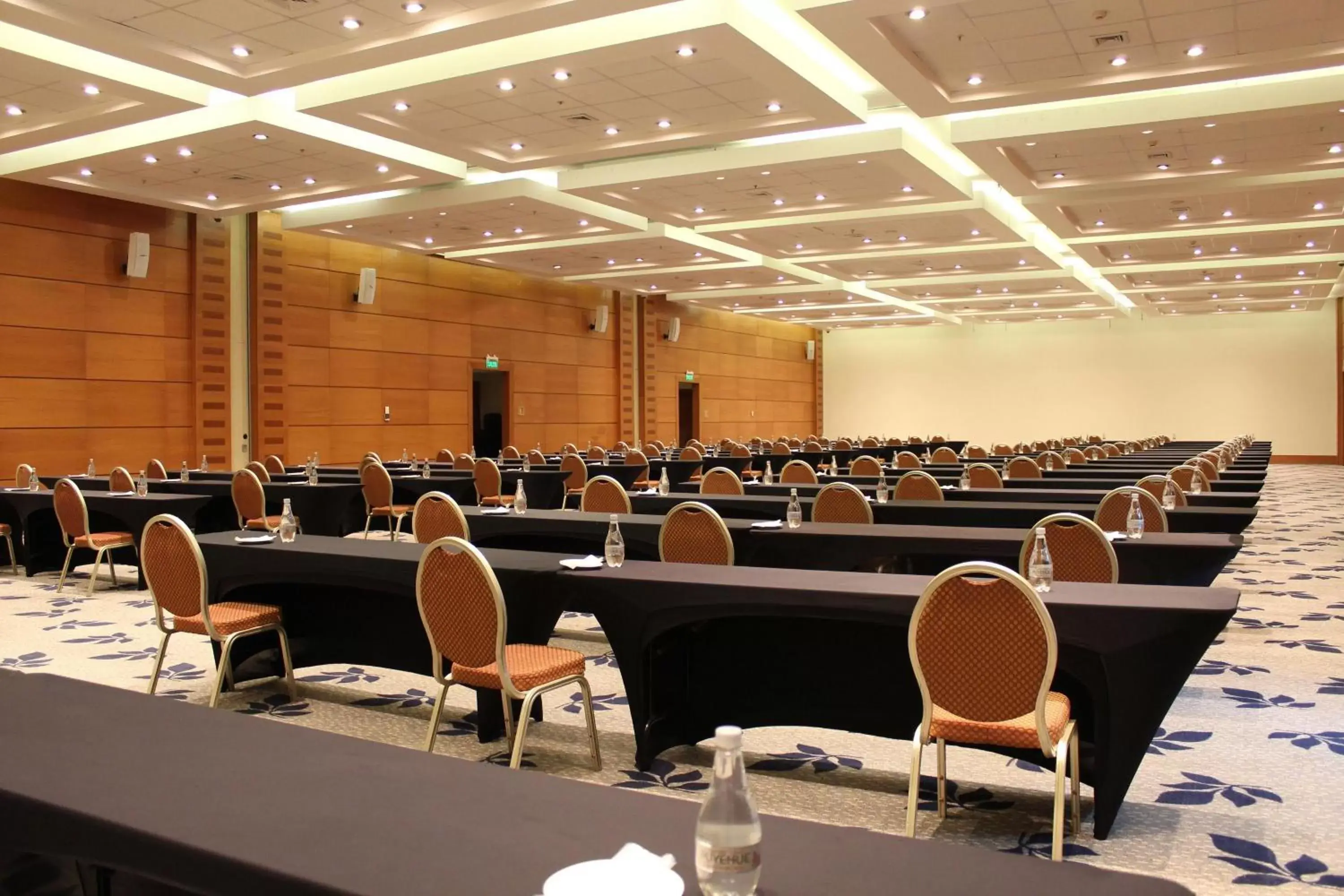 Meeting/conference room in Sheraton Miramar Hotel & Convention Center