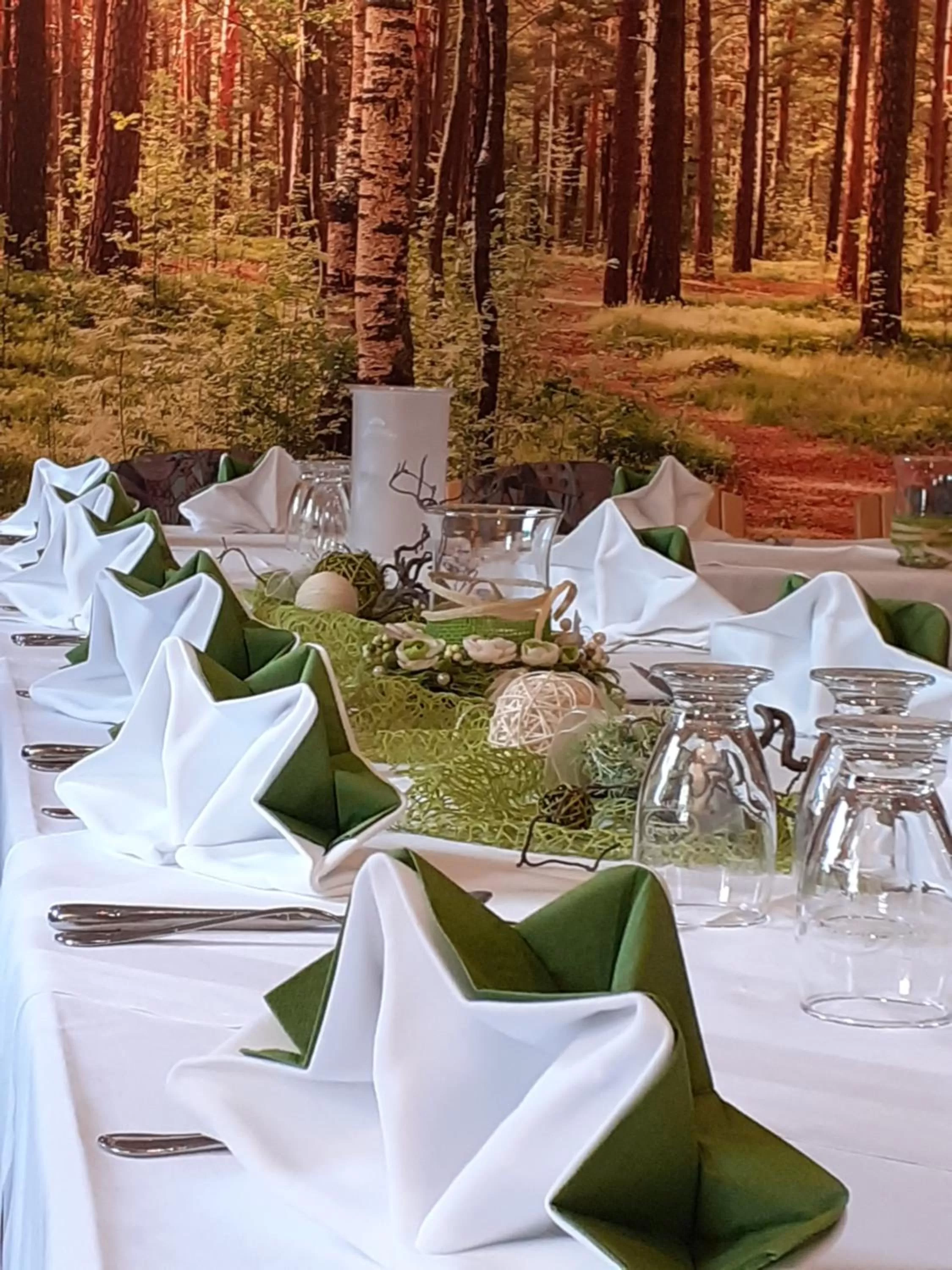 Restaurant/places to eat in Naturhotel Lindenhof