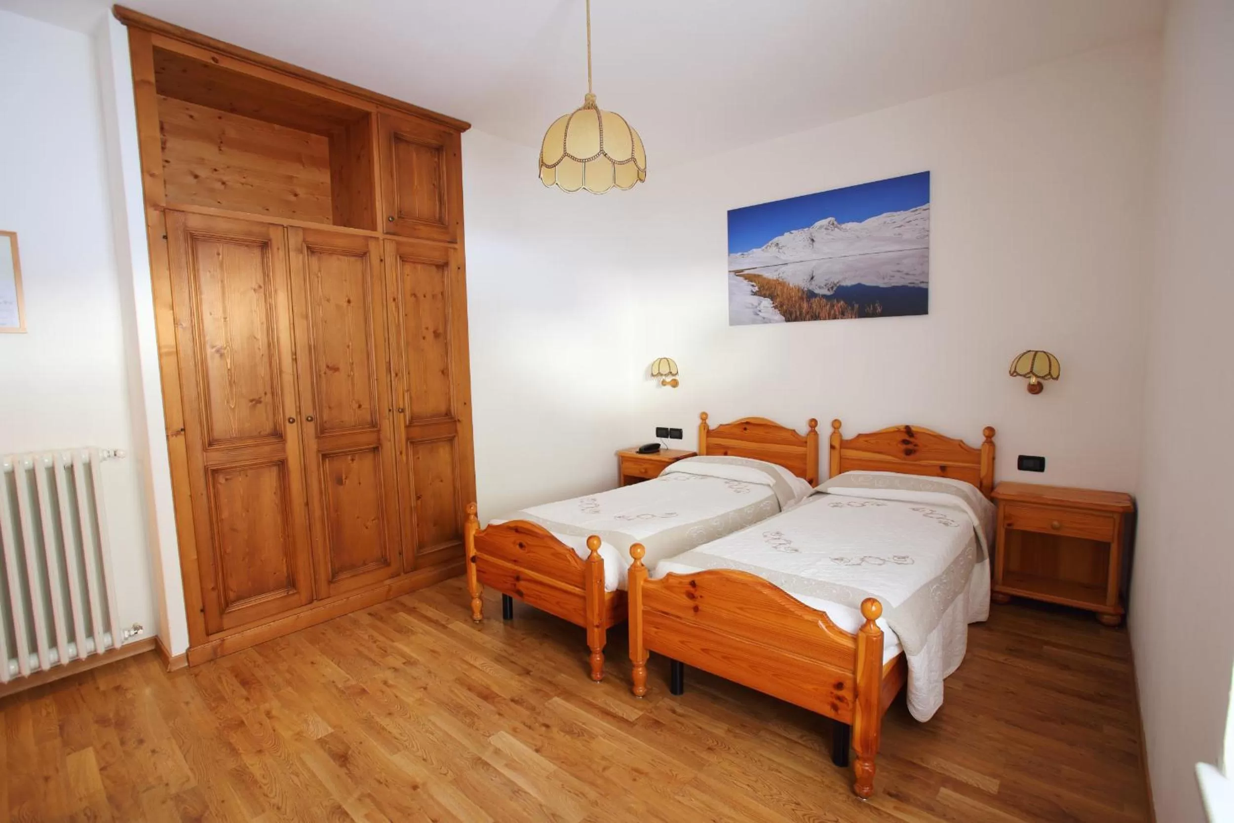 Bedroom, Bed in Hotel Des Alpes
