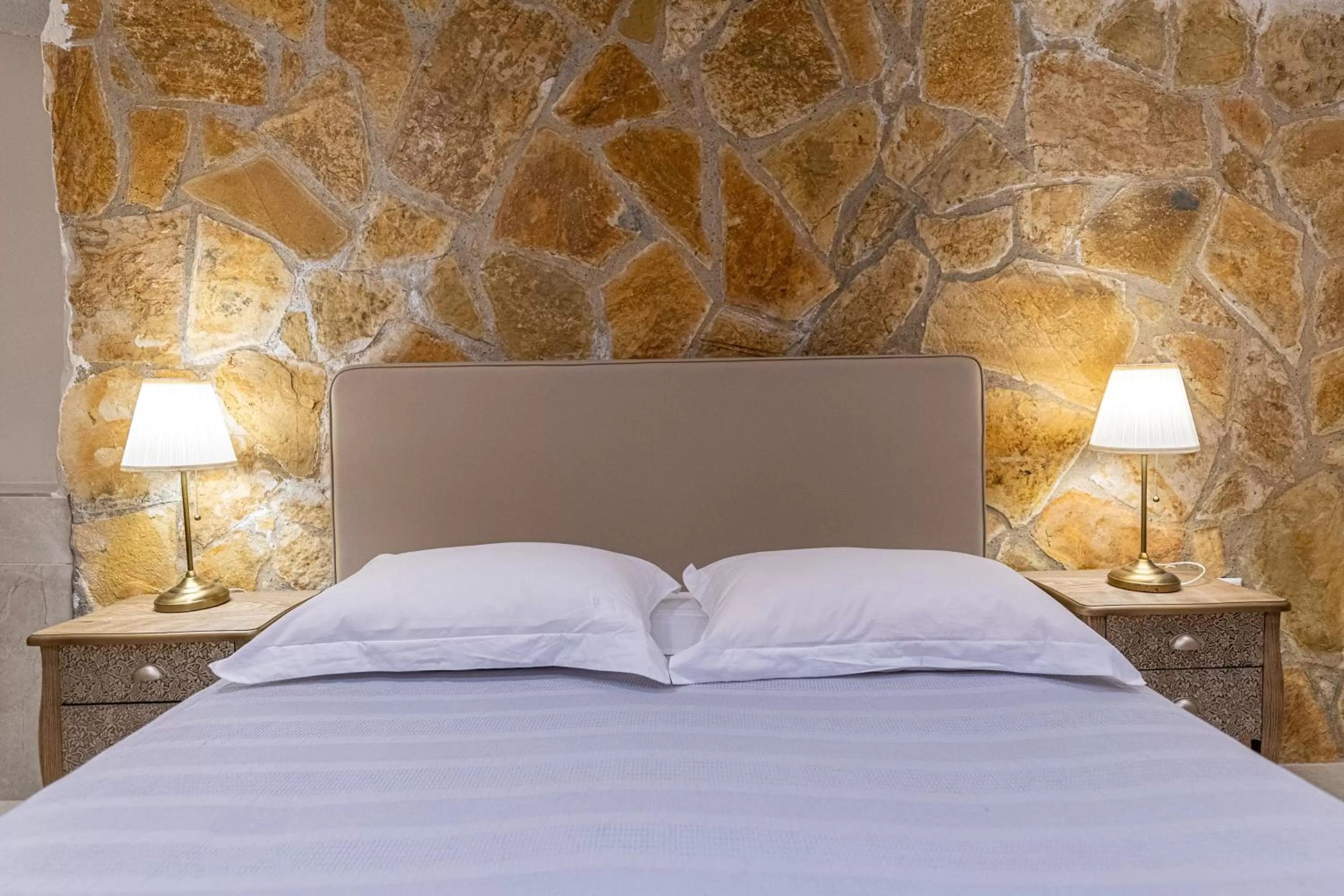 Bed in Apartments Tina FREE transfer from-to the airport