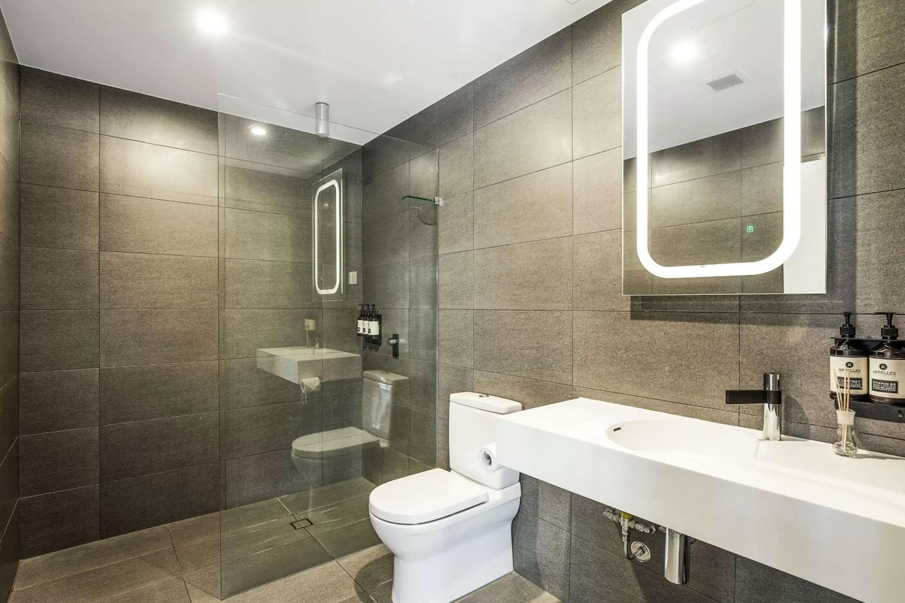 Bathroom in The Kingsford Brisbane Airport, Ascend Hotel Collection