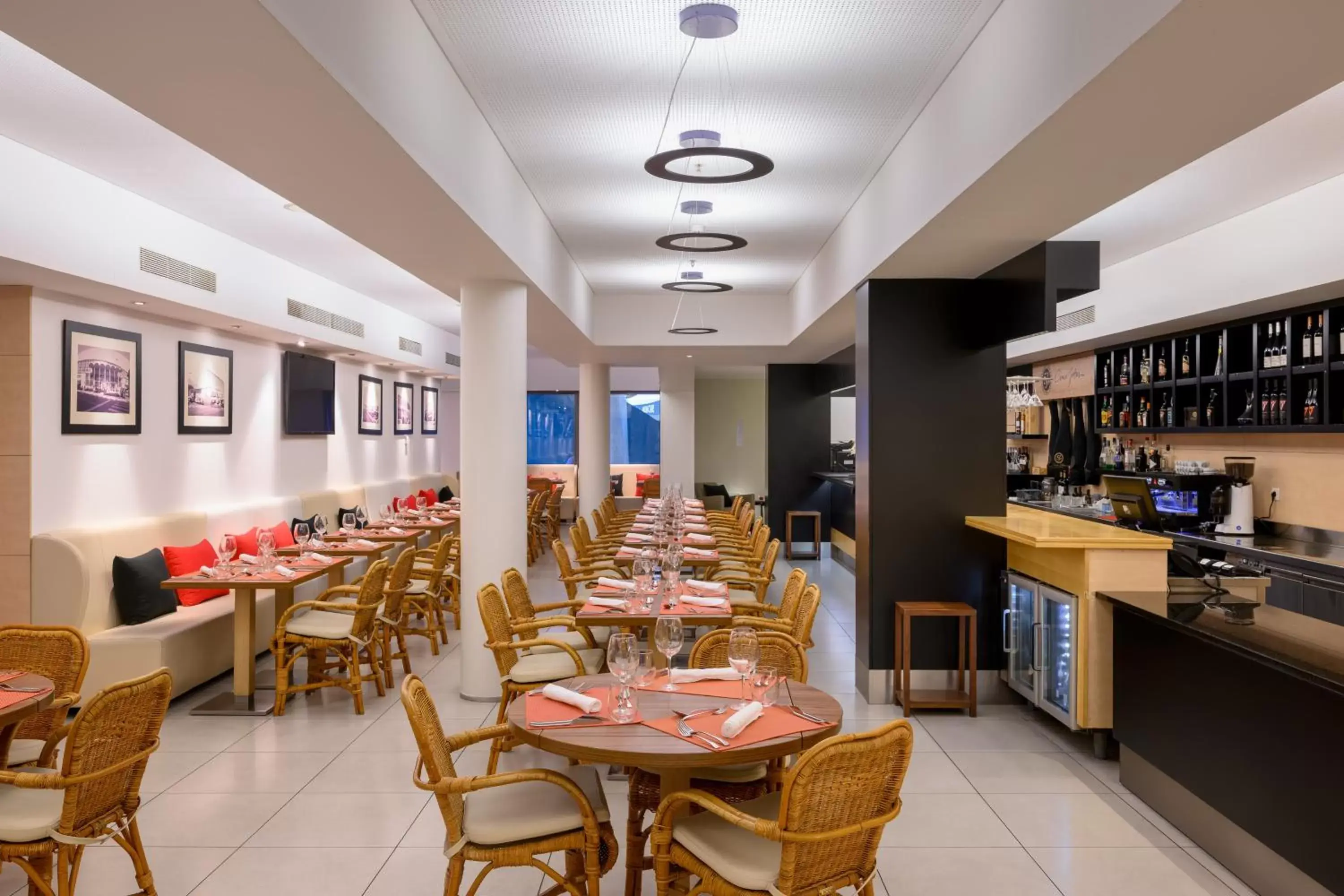 Restaurant/Places to Eat in Hotel da Música