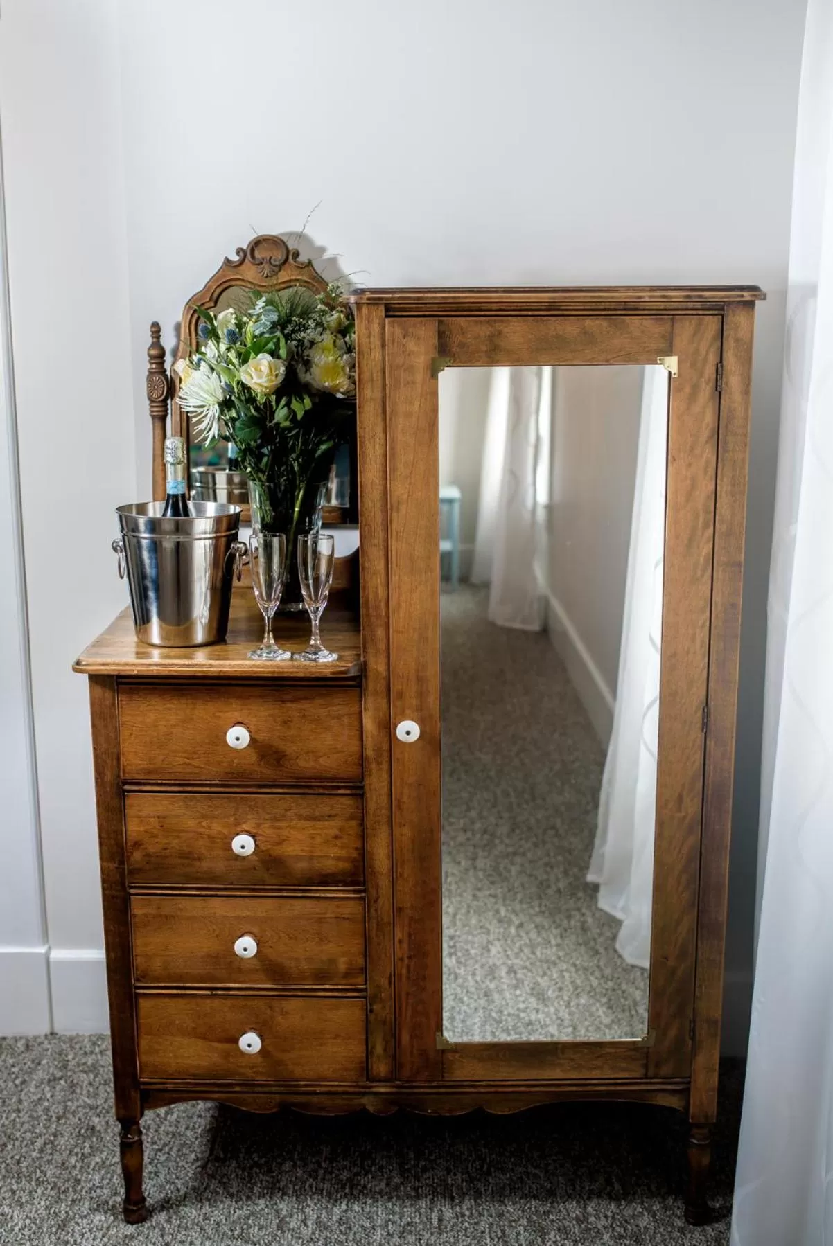 The Kitch'inn - Boutique Inn and Wine Bar