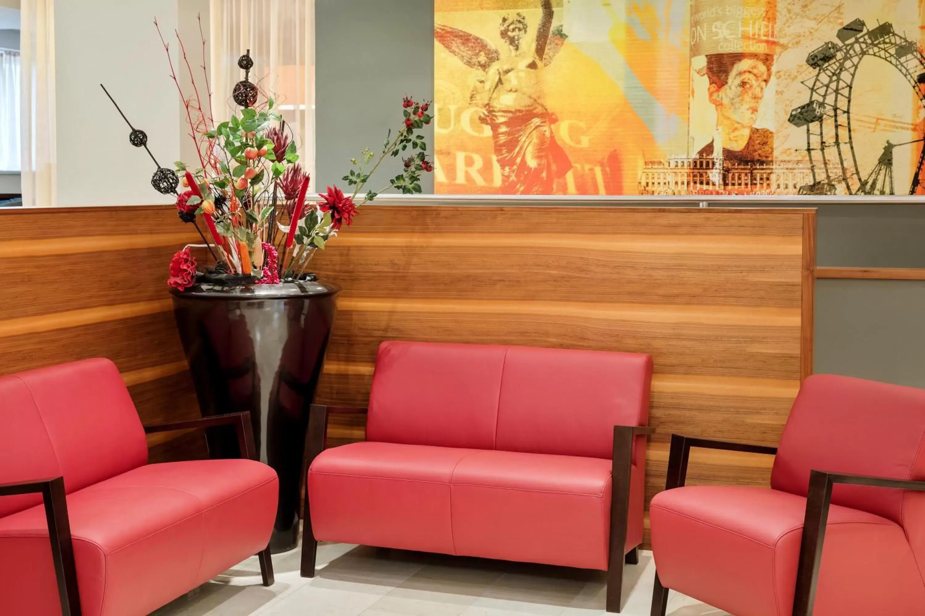 Lobby or reception in Austria Trend Hotel beim Theresianum Wien Lobby or reception in Austria Trend Hotel beim Theresianum Wien