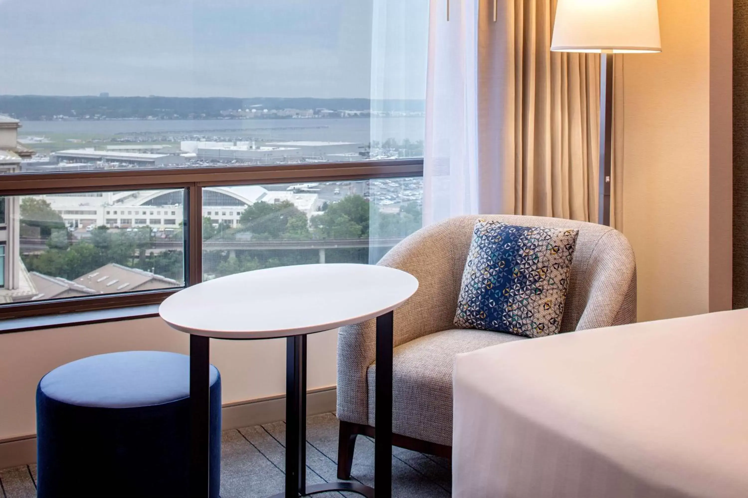 Double Room with Two Double Beds and Accessible Tub - Disability Access in Hyatt Regency Crystal City at Reagan National Airport