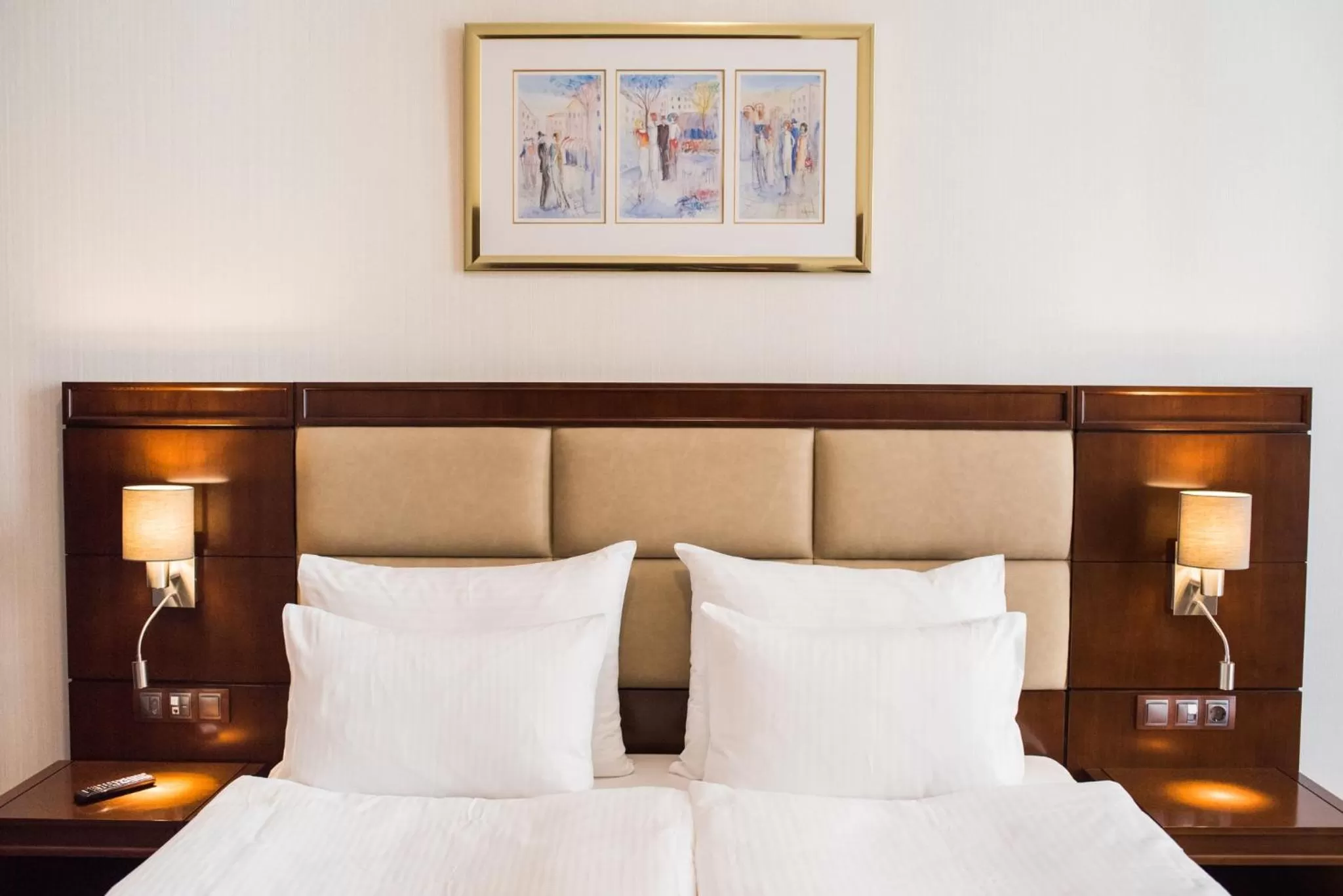 Day, Bed in Concorde Old Bucharest Hotel