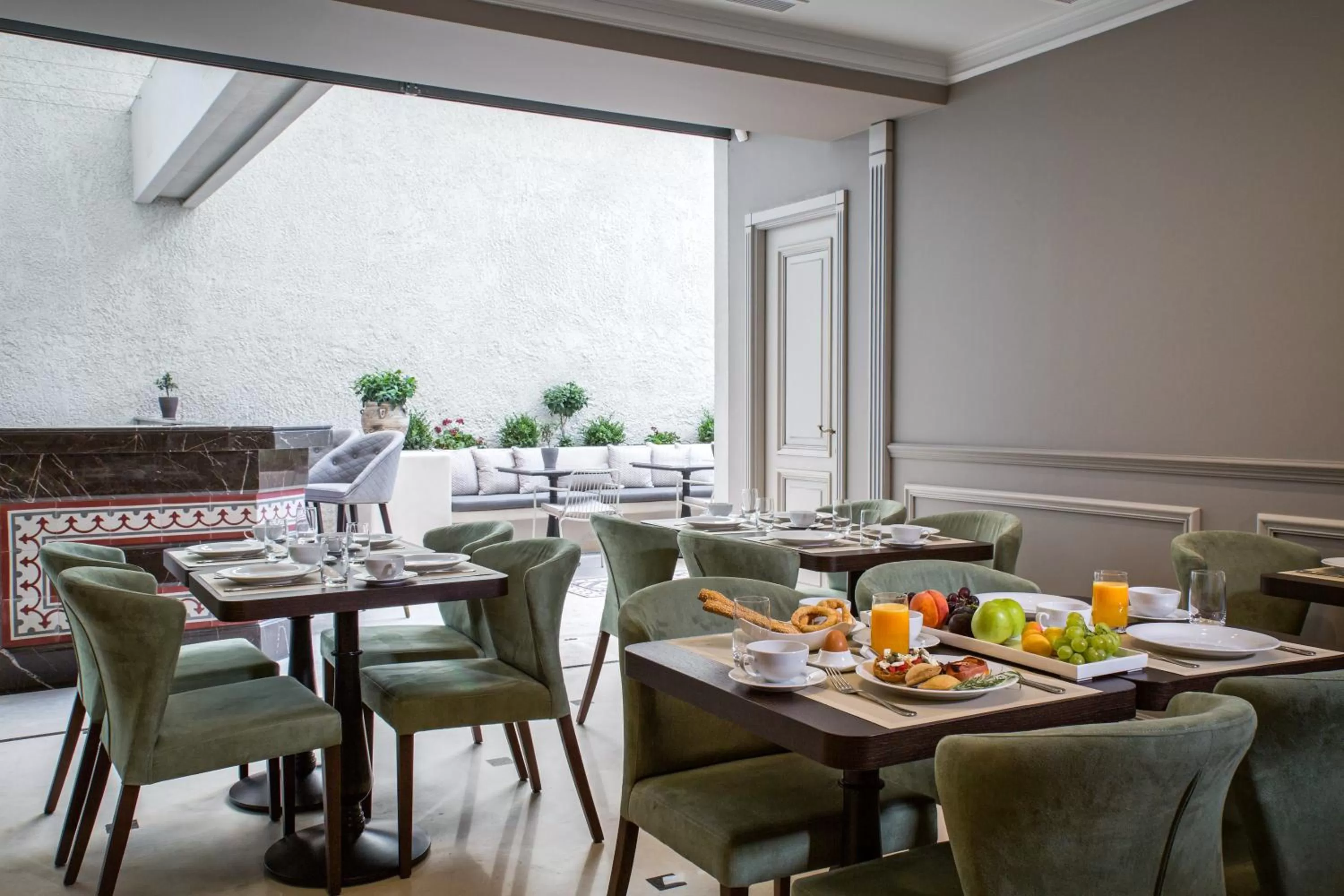 Breakfast in Estia Boutique Apartments