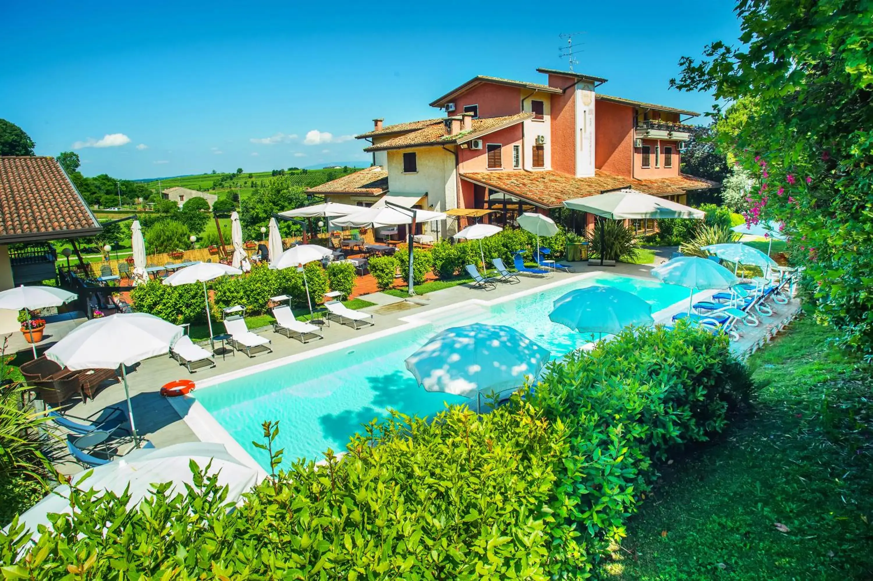 Property building, Pool View in Hotel Il Castello