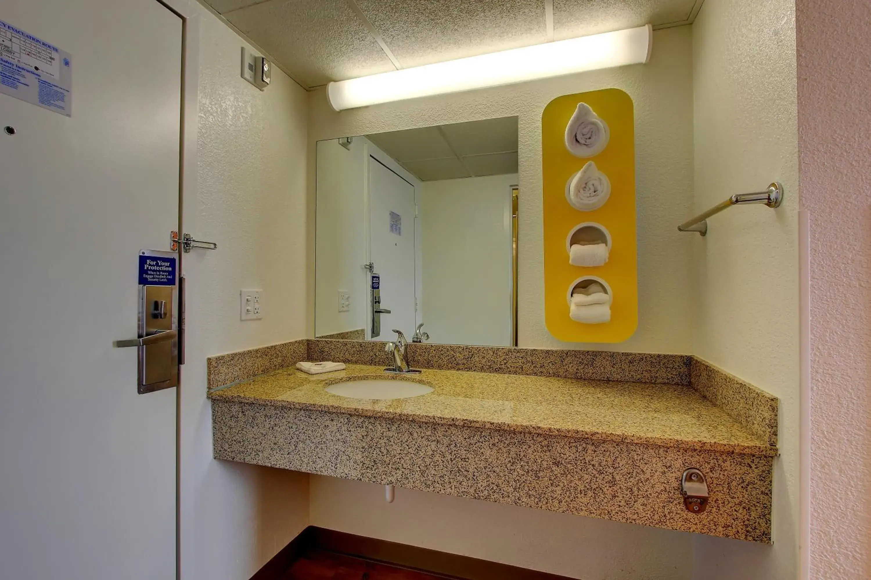 Bathroom in Motel 6-York, PA - North