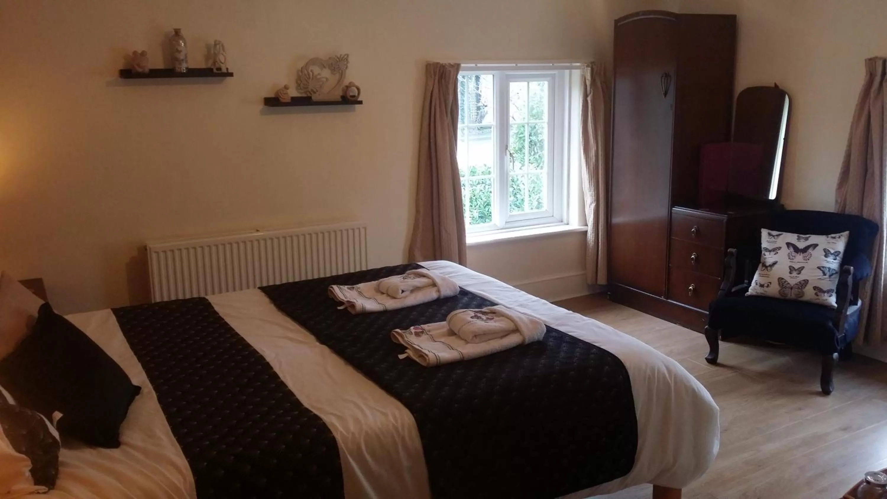 Bedroom, Bed in Kingsmede Bed & Breakfast