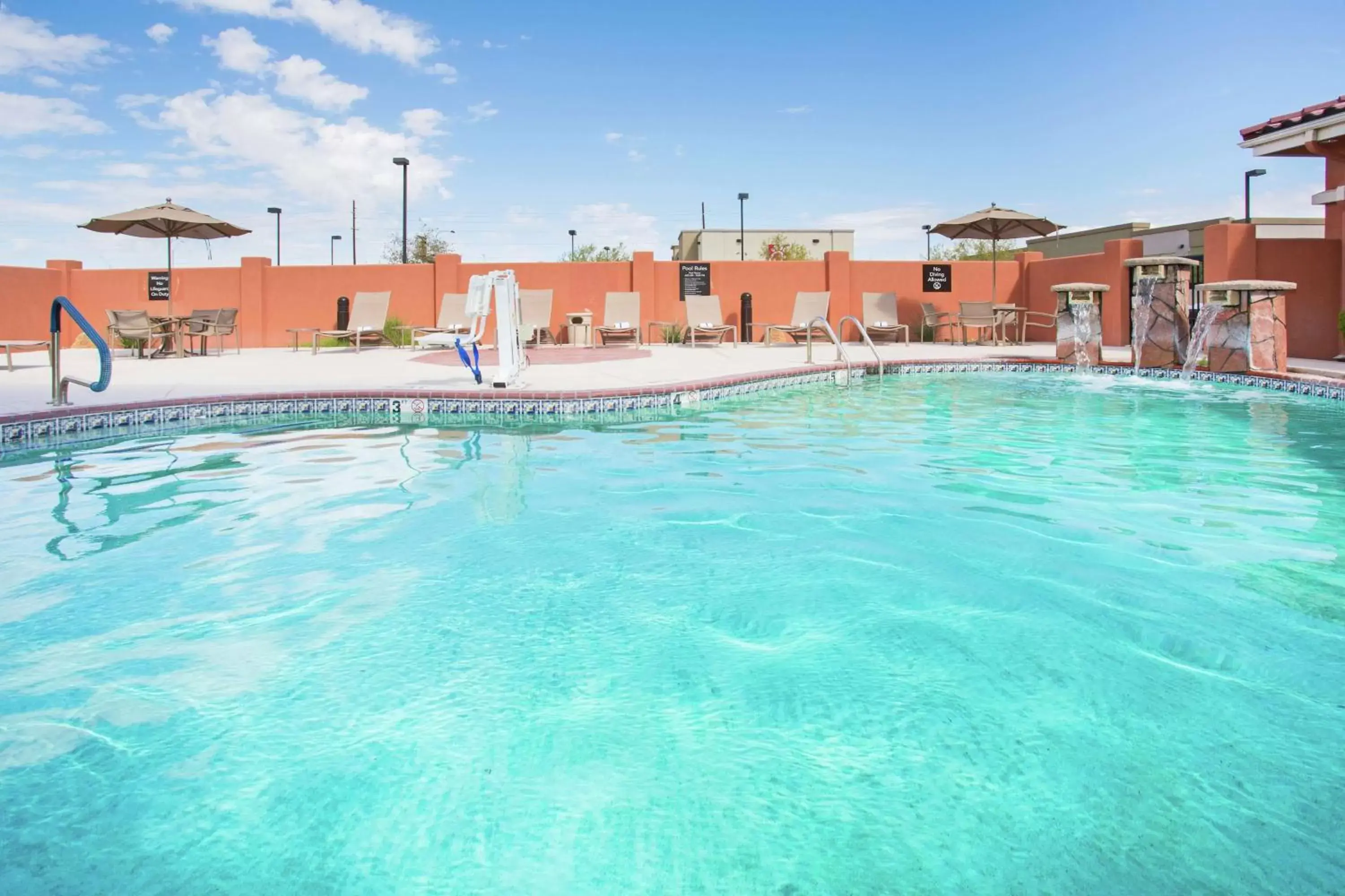 Property building, Swimming Pool in Homewood Suites by Hilton Yuma