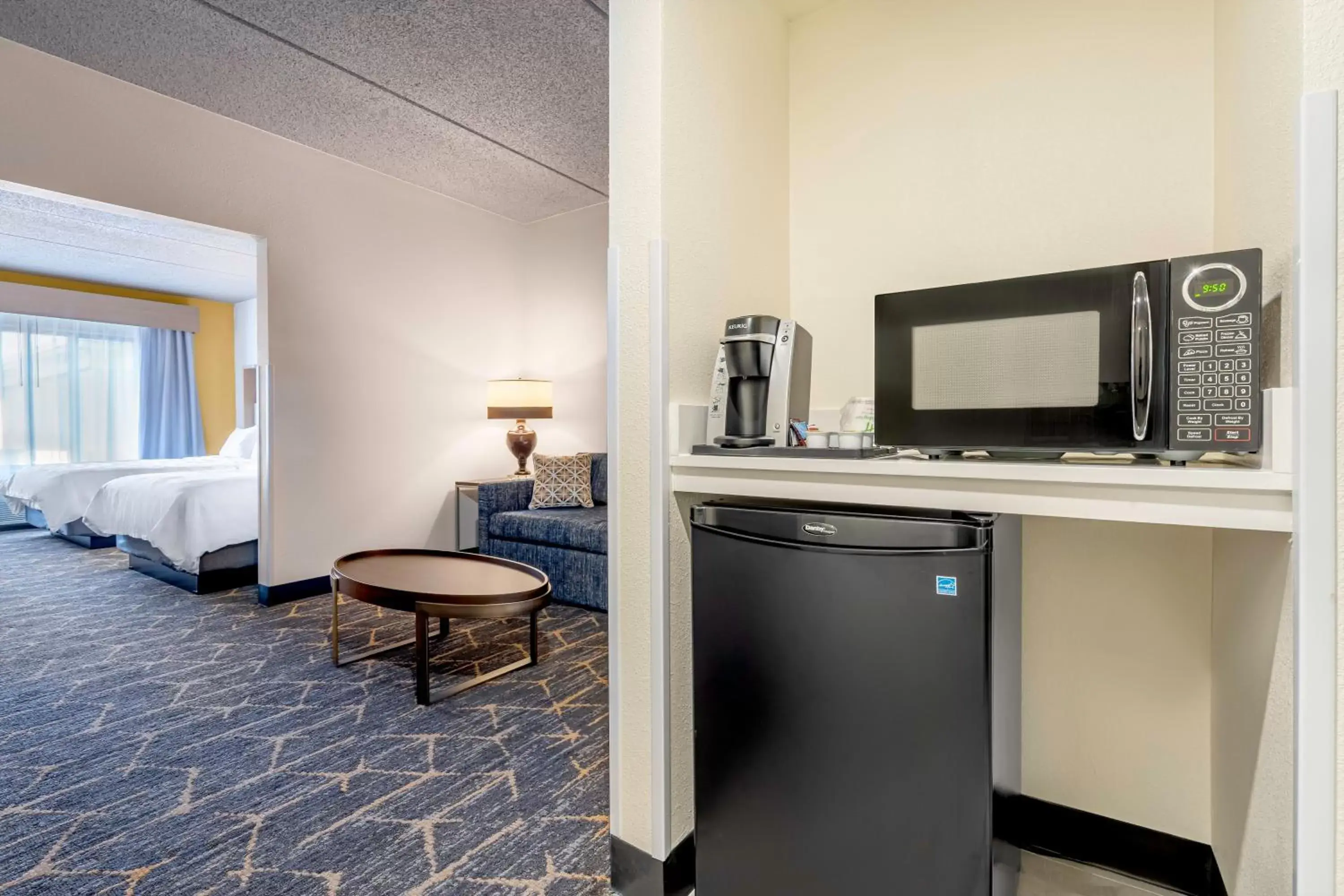 Photo of the whole room, Kitchen/Kitchenette in Holiday Inn Hotel & Suites Wausau-Rothschild, an IHG Hotel