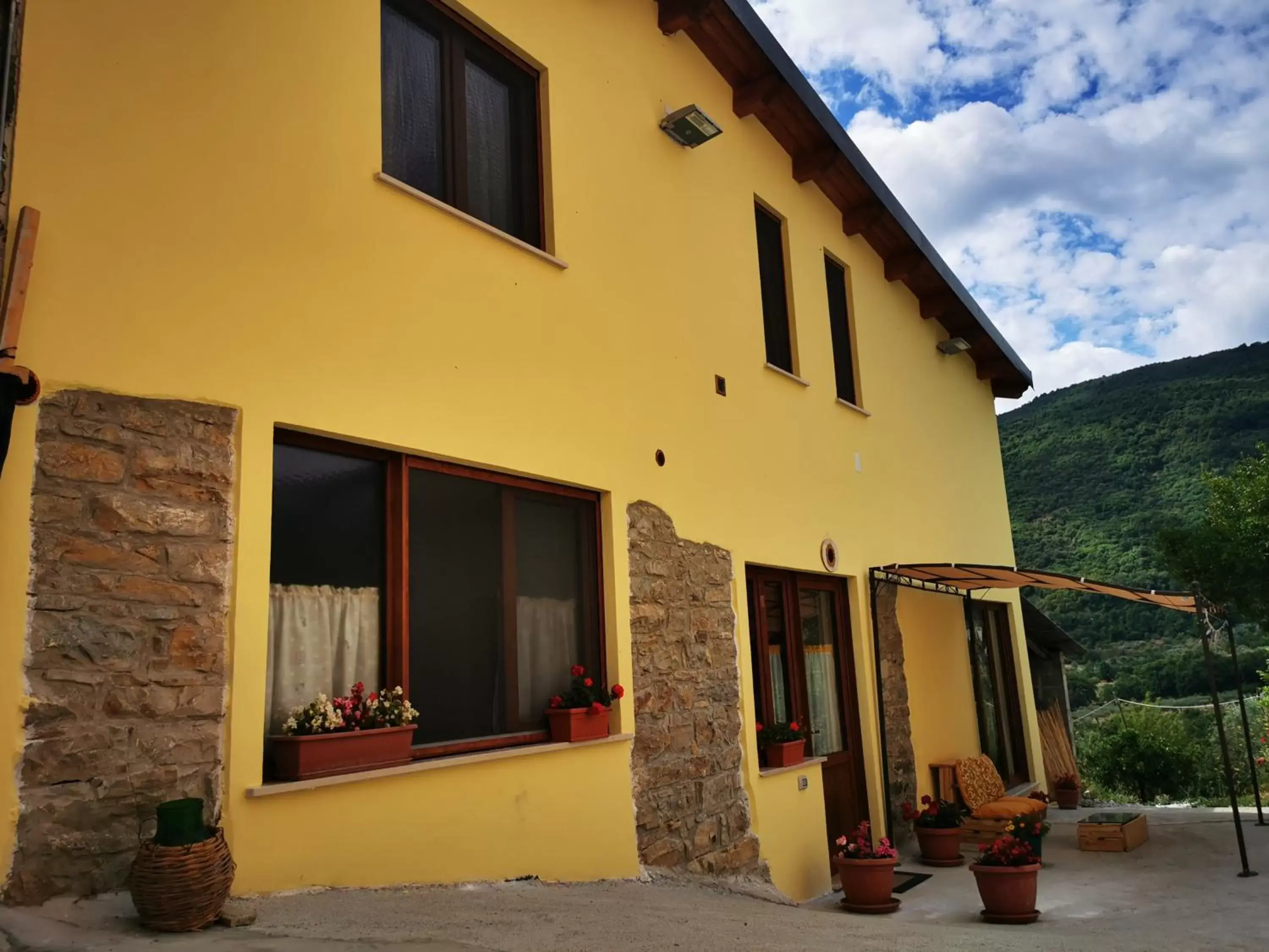 Property Building in Agriturismo B&B Il Girasole