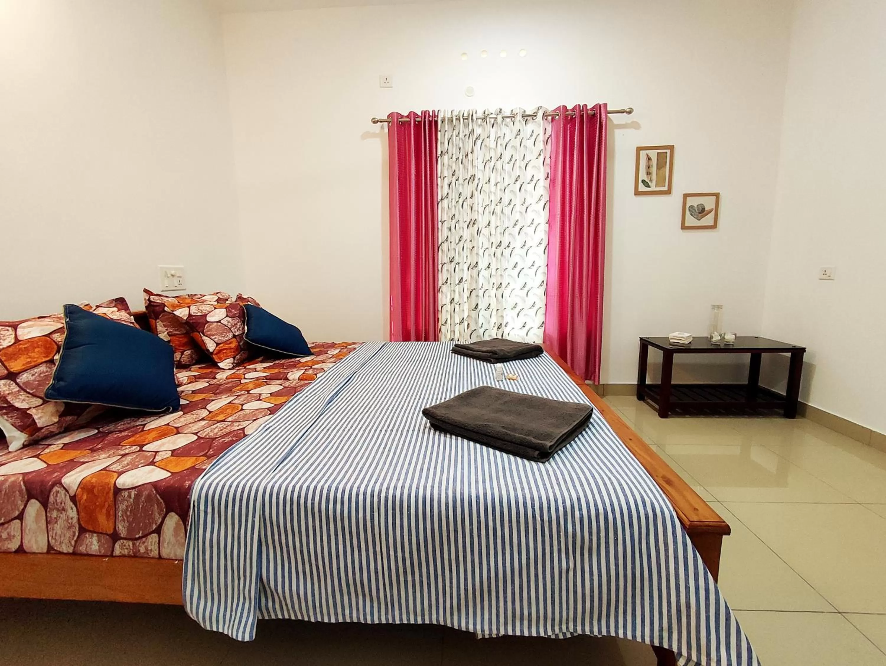 Bed in Happy Buddha S4