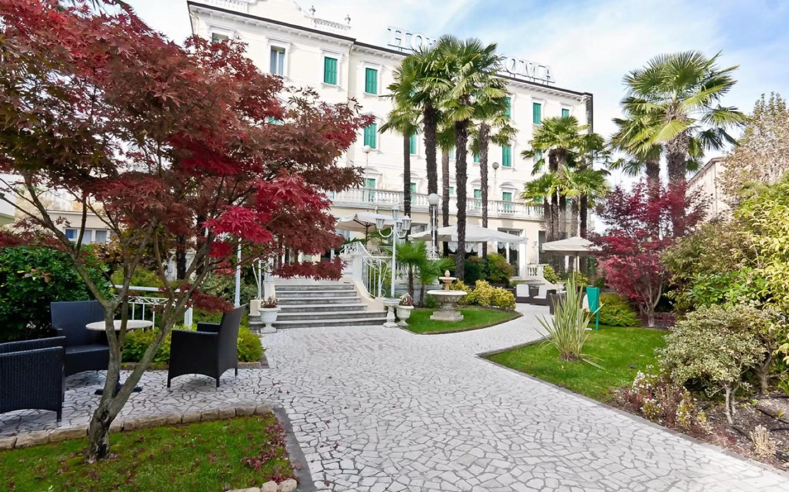 Facade/entrance in Hotel Terme Roma