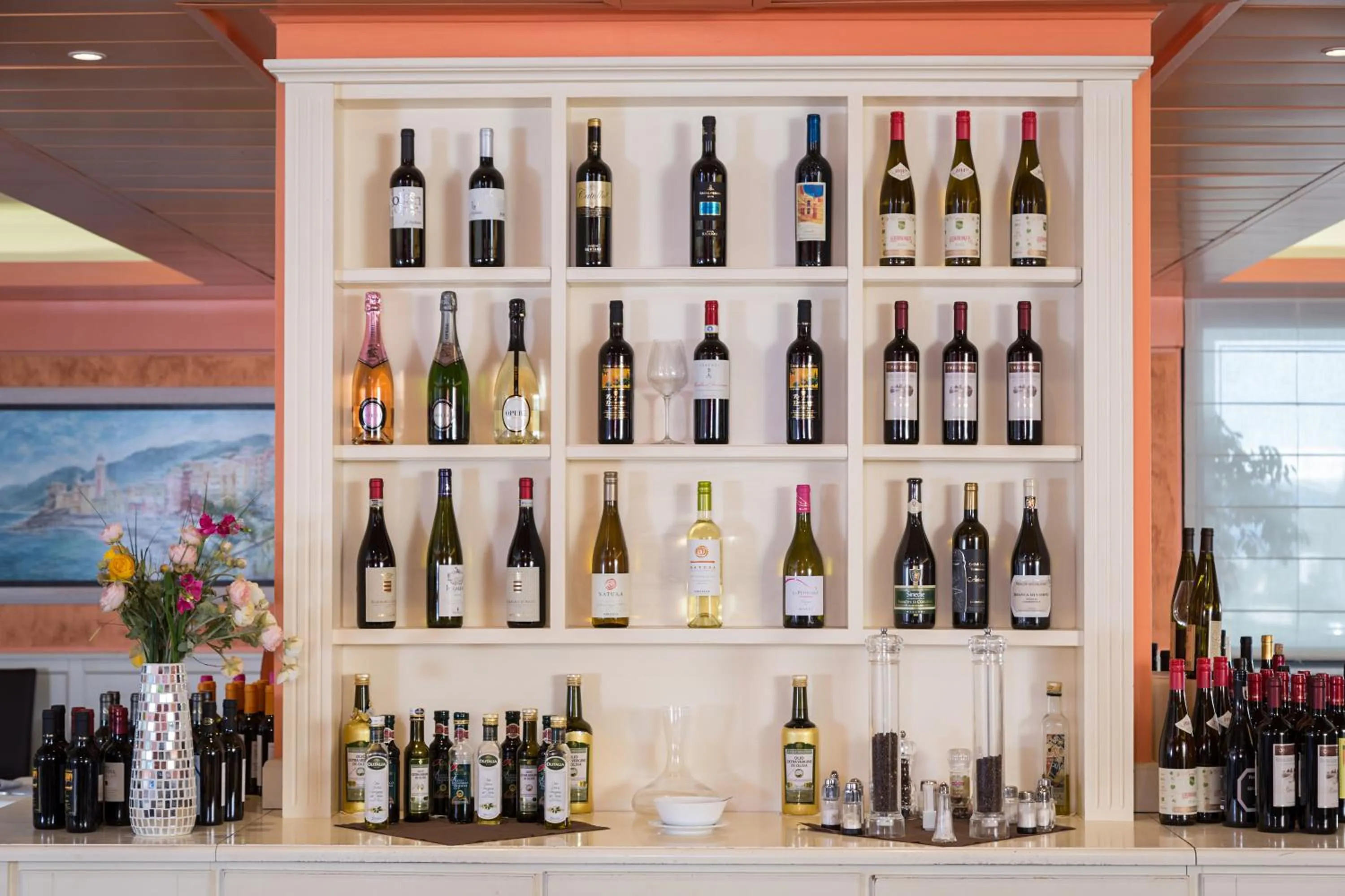 Restaurant/places to eat in Grande Albergo